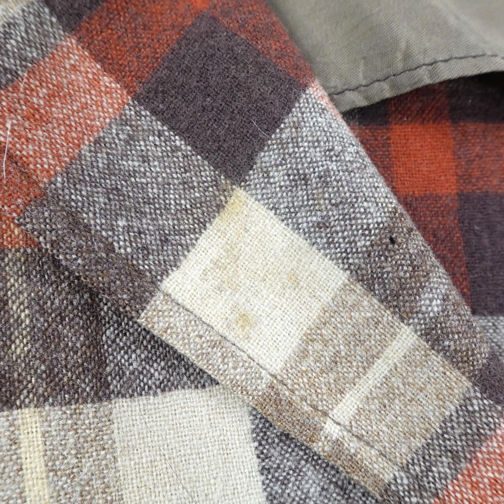 Pendleton VINTAGE Pendleton Jacket Mens Large Brown Beige Plaid Wool Flannel 70s Size US L / EU 52-54 / 3 - 3 Thumbnail