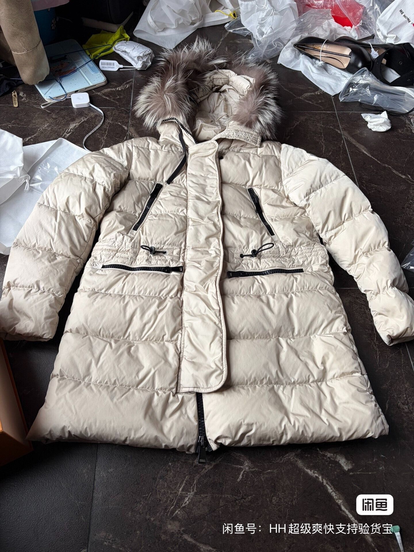 Moncler Moncler Aphrotiti Cream Down Jacket Size M / US 6-8 / IT 42-44 - 1 Thumbnail