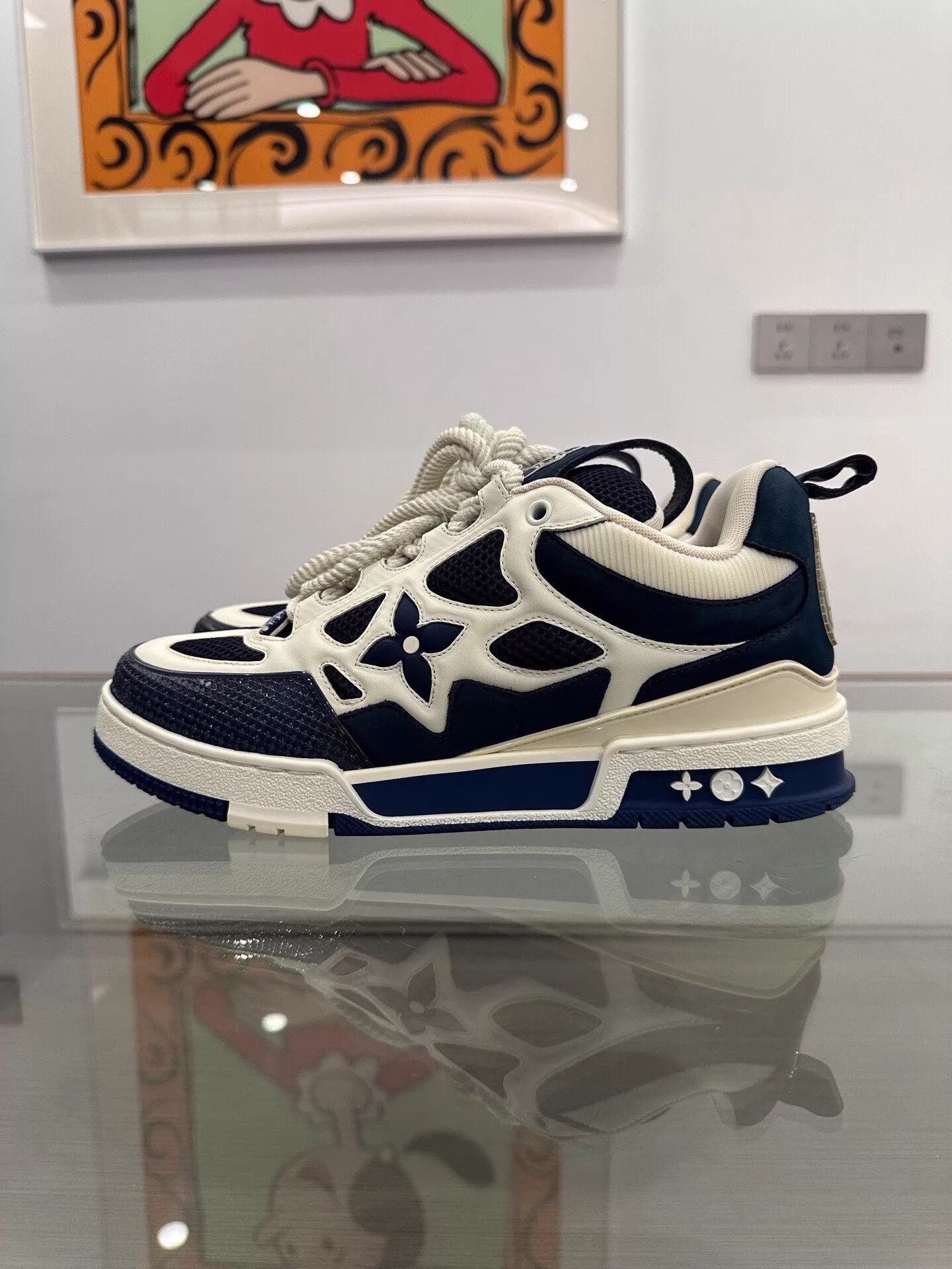 Louis Vuitton LV Men's Blue White Monogram Skate Sneakers 7(41) 99 New Size US 8 / EU 41 - 4 Thumbnail