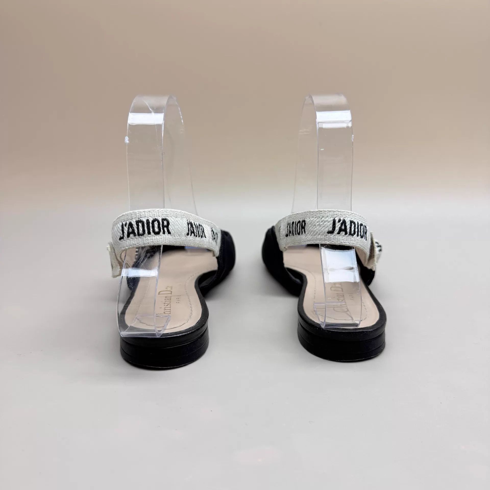 Dior Dior Black White Logo Embroidered Low Heel Pumps 35 Size US 4.5 / IT 34.5 - 3 Thumbnail