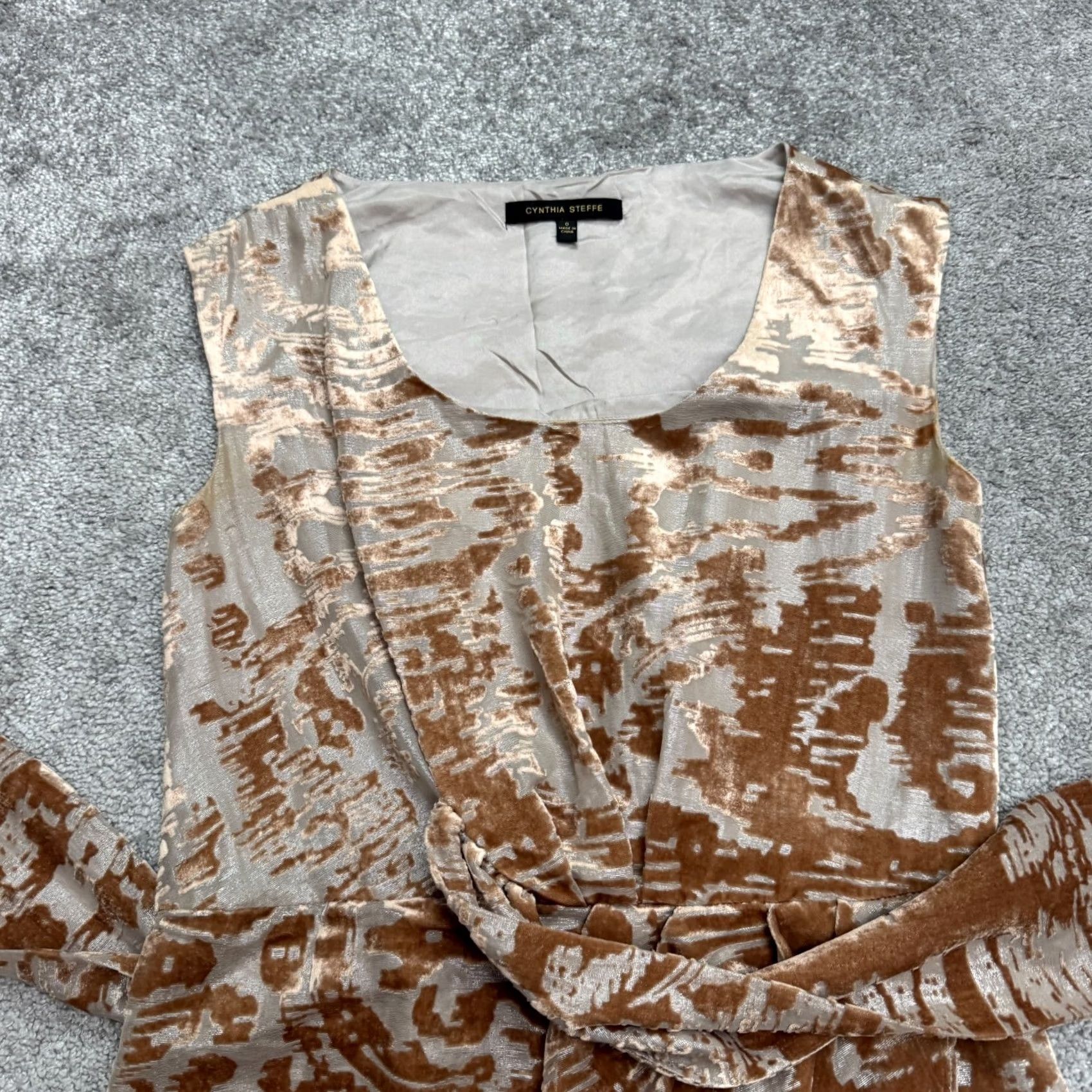 Vintage VINTAGE Cynthia Steffe Silk Blend Burnout Velvet Metallic Draped Mini Dress Womens 0 Size XS / US 0-2 / IT 36-38 - 6 Thumbnail