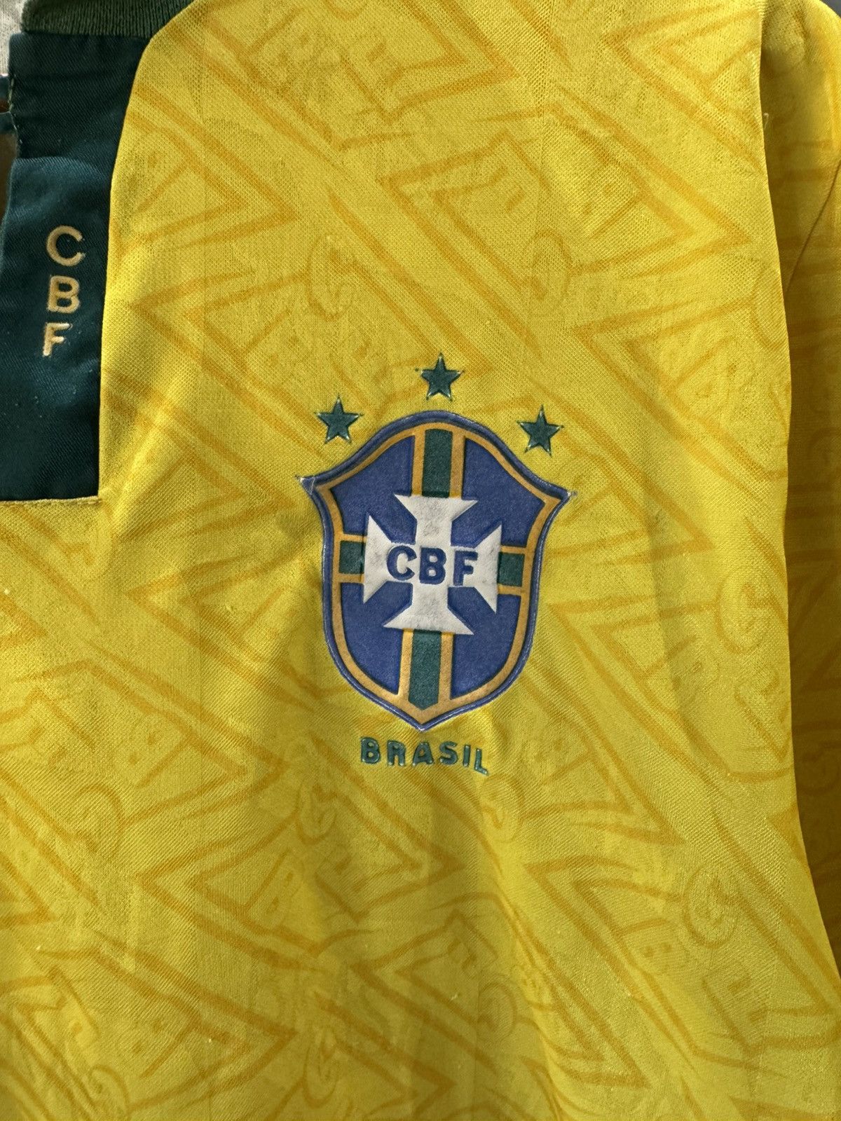 Umbro Vintage 1991/1993 Brasil home jersey Size US L / EU 52-54 / 3 - 4 Thumbnail