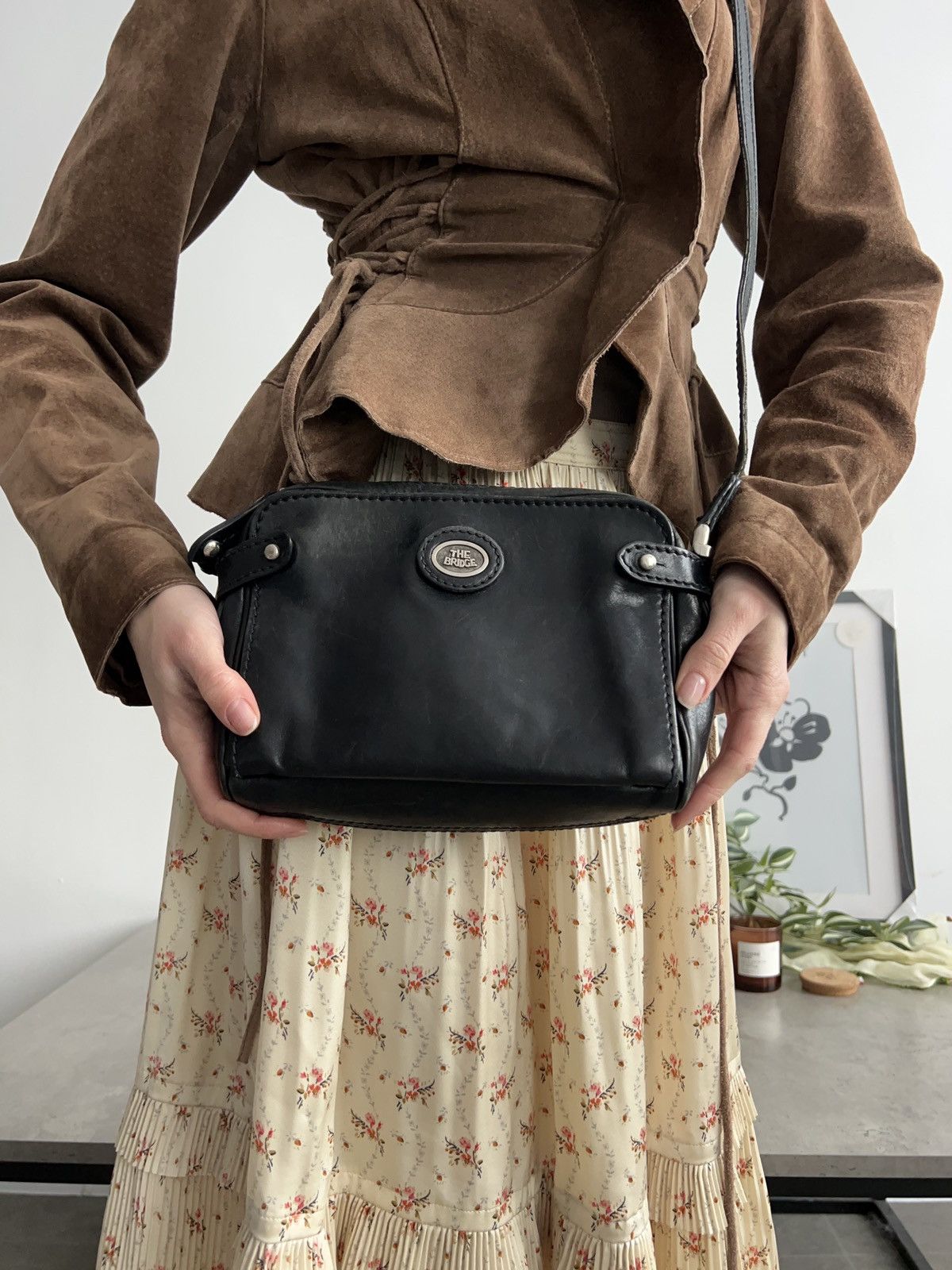 Vintage The Bridge Classic Black Leather Bag Size ONE SIZE - 1 Thumbnail