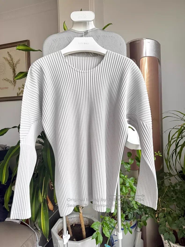 Issey Miyake Issey Miyake Light Gray Long Sleeve Size M / US 6-8 / IT 42-44 - 1 Thumbnail