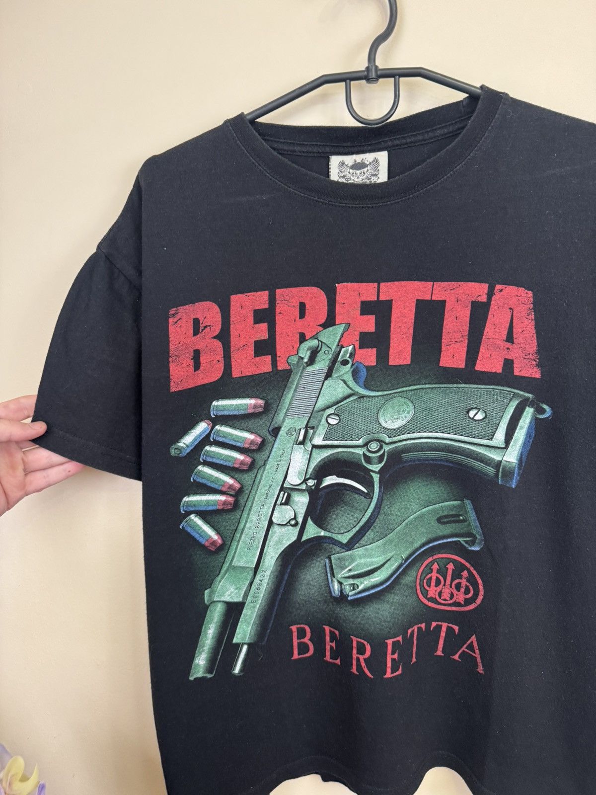 Japanese Brand Vintage Y2K Beretta Gun T-Shirt Gun Art RARE Streetwear Size US XXL / EU 58 / 5 - 10 Thumbnail