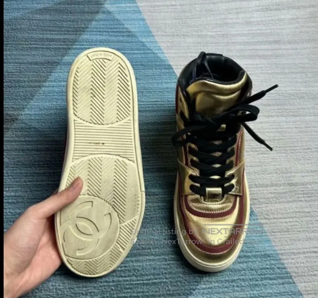 Chanel Chanel Gold Letter High. Size US 5 / IT 35 - 2 Thumbnail