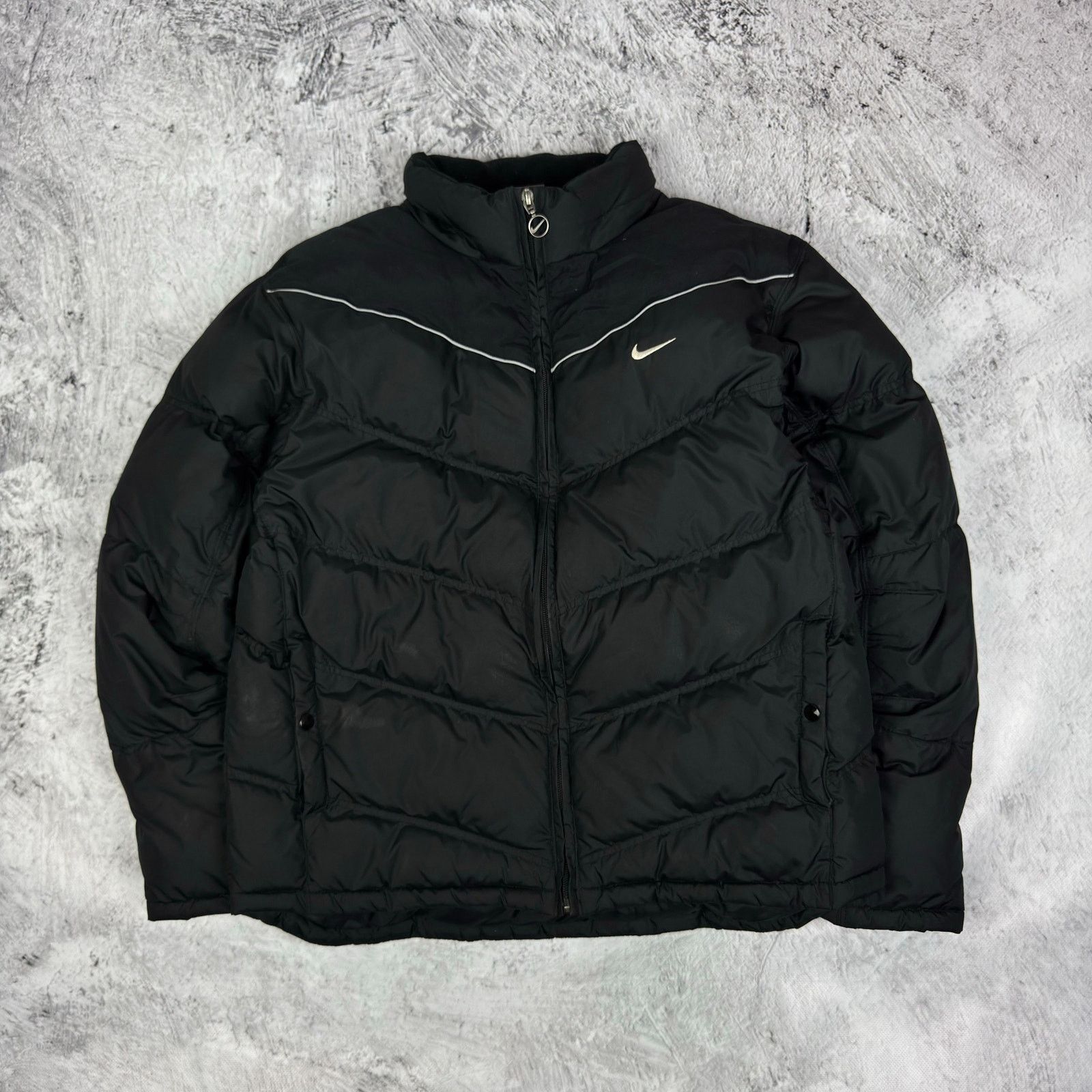Nike Nike Womens Black White Swoosh Duck Down Puffer Jacket Large Size L / US 10 / IT 46 - 1 Thumbnail