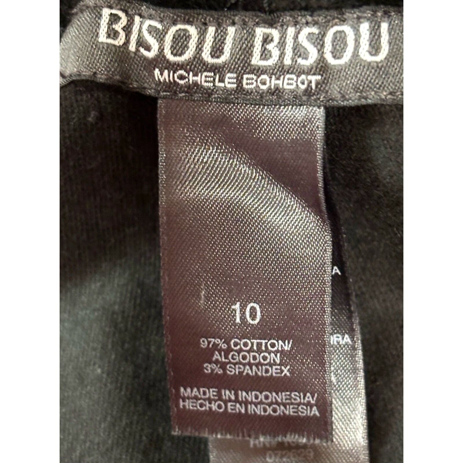 Velvet VINTAGE BISOU BISOU Velvet Capri Pants - Wide Leg - Size 10 - Black - Y2K - Women’s - Lace Up Back - Adjustable Waist - Crop/Capri Style Size 32" / US 10 / IT 46 - 6 Thumbnail