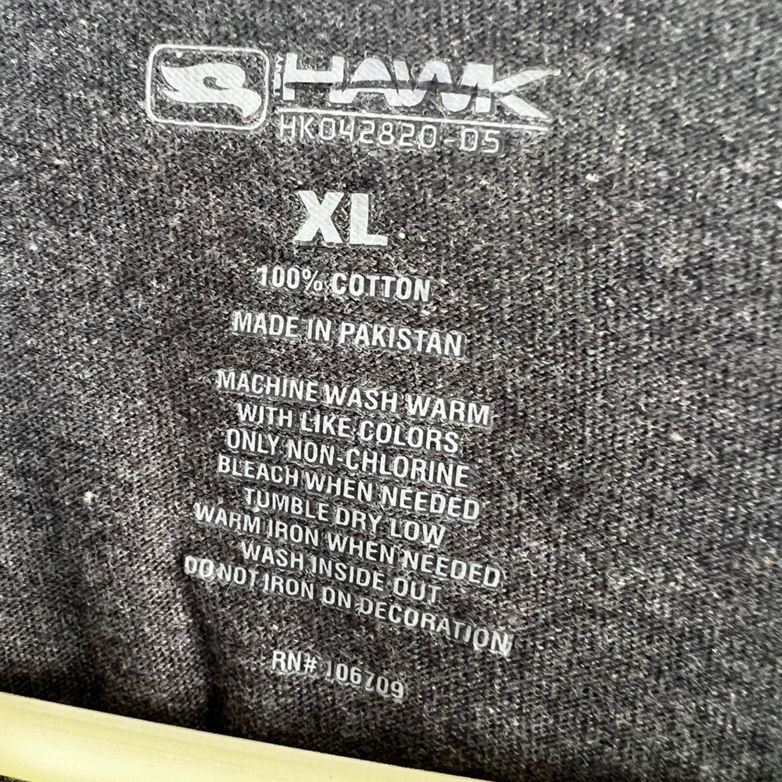 Tony Hawk RARE 2005 VINTAGE TONY HAWK LONGSLEEVE SKULL & BOARDS SHIRT Size US XL / EU 56 / 4 - 4 Thumbnail