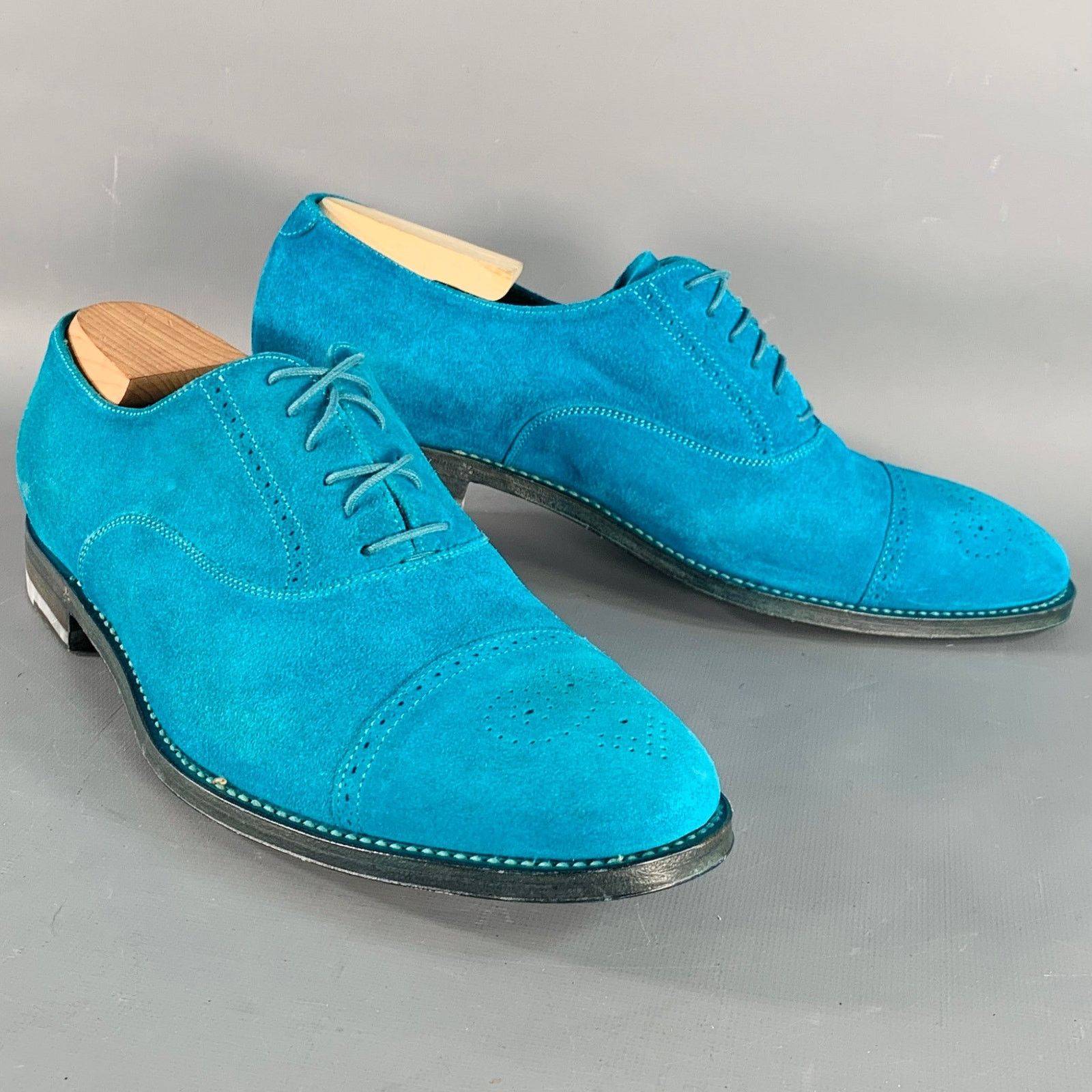 Size 9 Aqua Perforated Suede Leather Cap Toe Lace-Up Shoes display picture 1
