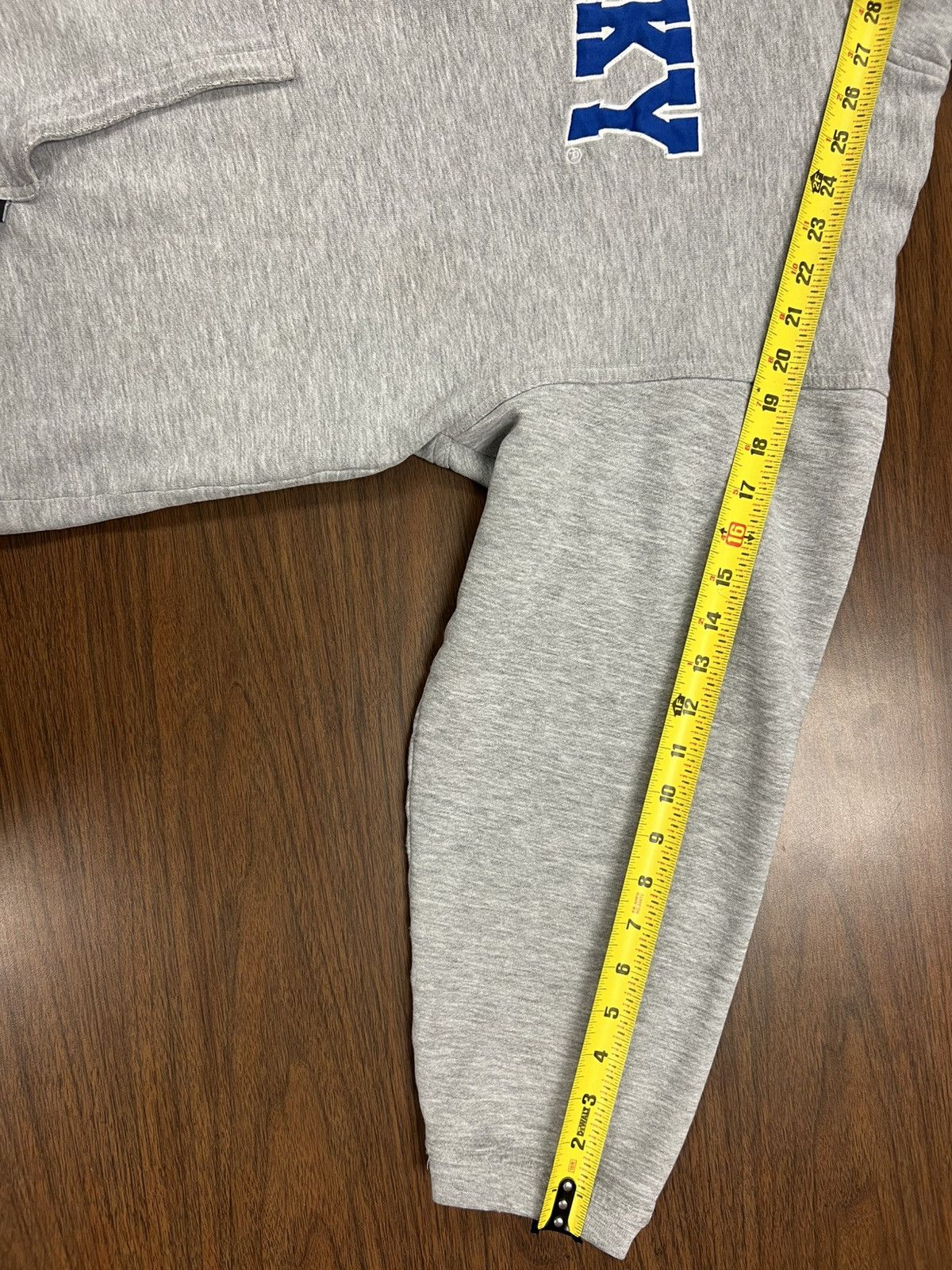 Starter × Vintage VTG Starter Kentucky Wildcats Grey Faded Hoodie Tag XL Size US XL / EU 56 / 4 - 6 Thumbnail