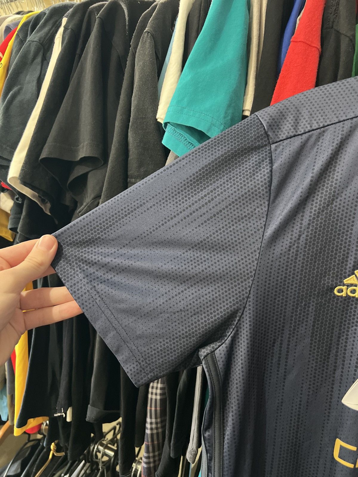 Adidas 2018/2019 ADIDAS MANCHESTER UNITED THIRD FOOTBALL SHIRT Size US L / EU 52-54 / 3 - 4 Thumbnail