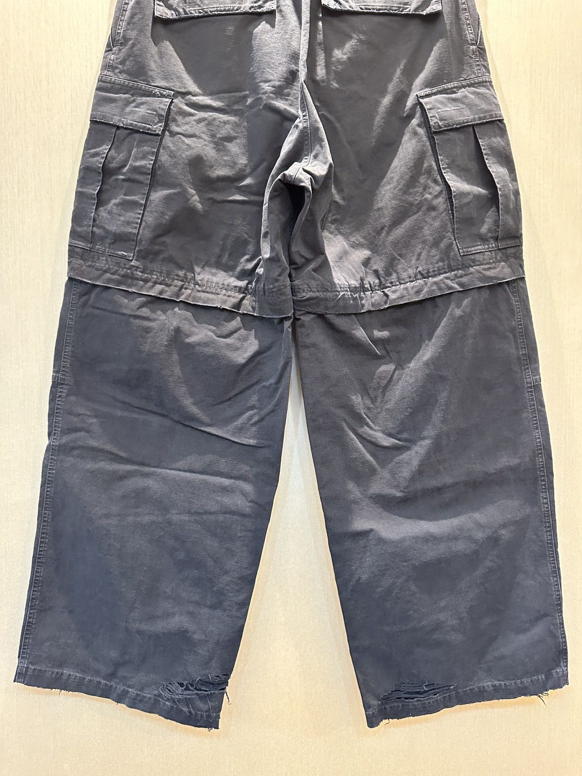 Balenciaga Balenciaga Destroyed Cargo Pants Mud Dyed Size US 36 / EU 52 - 10 Thumbnail