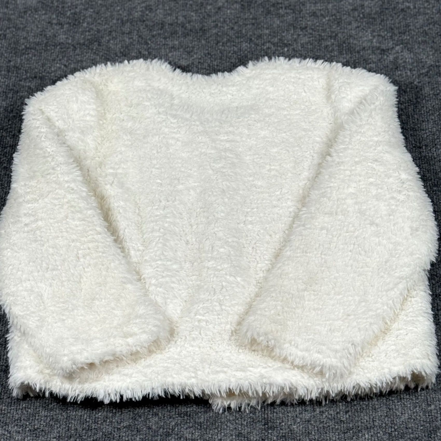 Calvin Klein Calvin Klein White Faux Fur Jacket Cardigan Shrug Bolero Wedding Seasonal Long Sleeve Hook & Eye Closure Ladies Jacket Women L White Fur Trim Logo Size L / US 10 / IT 46 - 3 Thumbnail