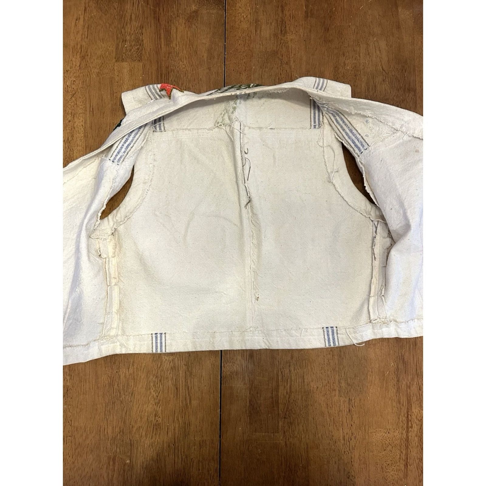 Vintage VINTAGE Vest Embroidered Small Scovill Snaps 60s 70s True Leather Ivory Womens Size S / US 4 / IT 40 - 5 Thumbnail