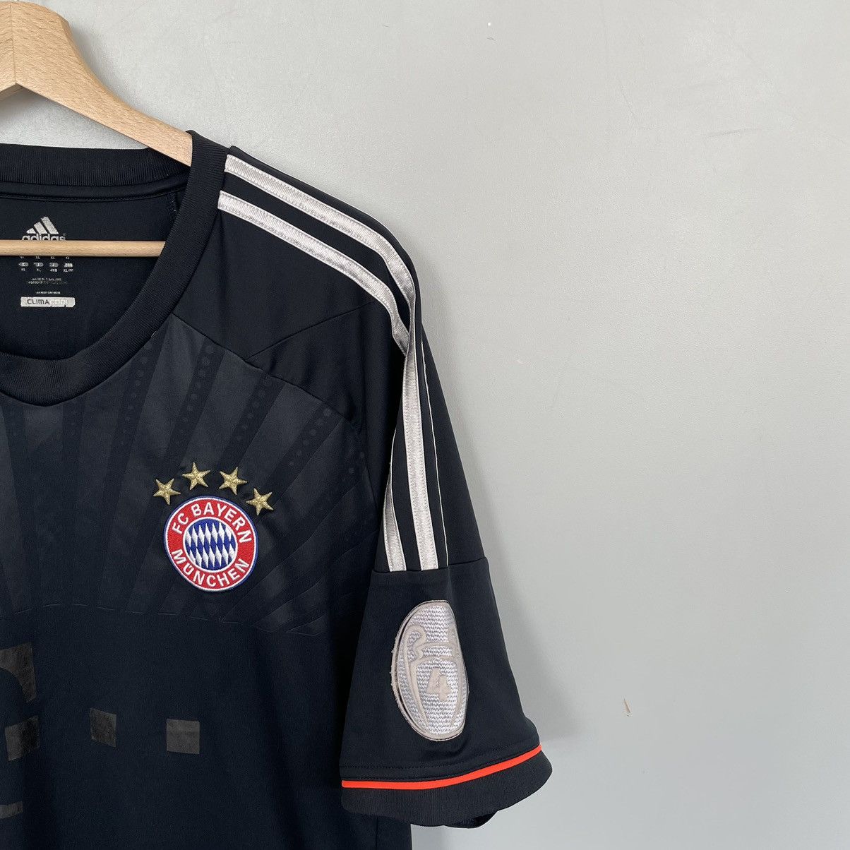 Adidas × Vintage 2012 Bayern Munich Away Jersey Kroos #39 Size US XL / EU 56 / 4 - 4 Thumbnail