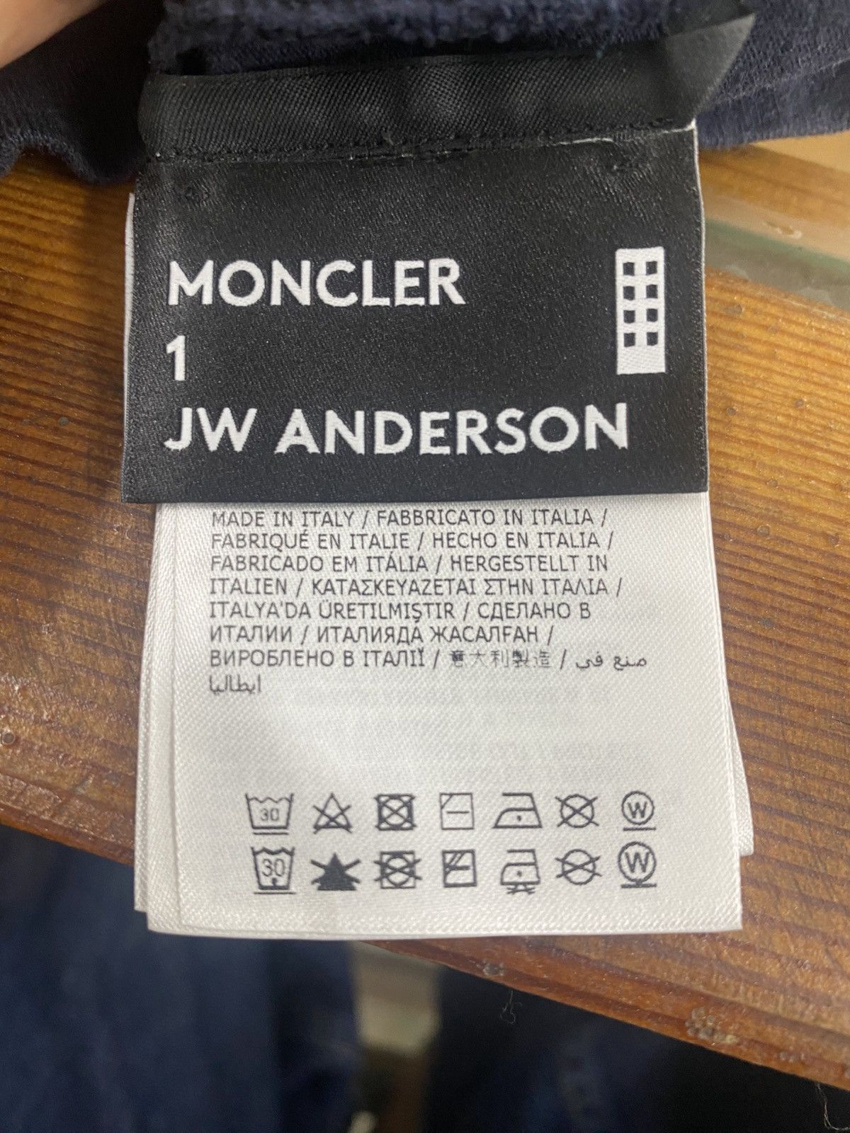 Moncler × Vintage Moncler long sleeve shirt Size US M / EU 48-50 / 2 - 4 Thumbnail
