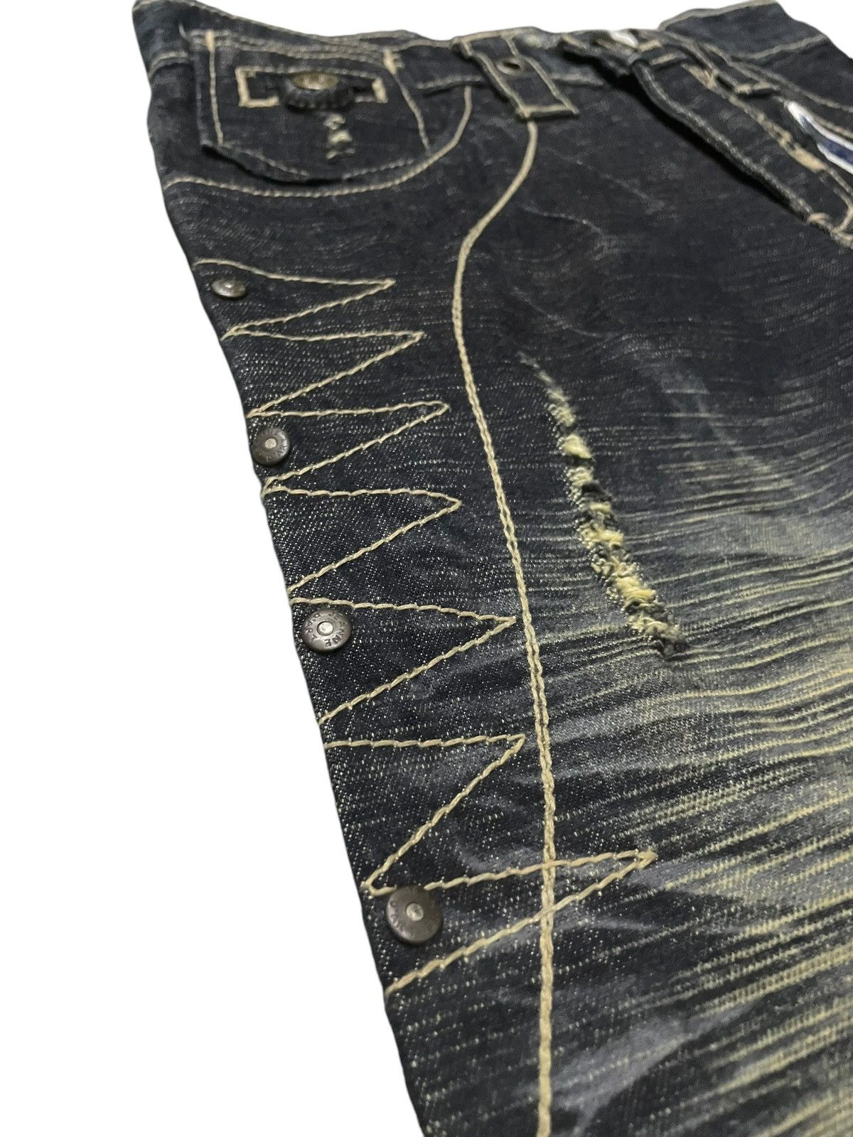 Japanese Brand Jeans De Art Mud Wash Whiskers Loose Jeans Size US 29 - 10 Thumbnail