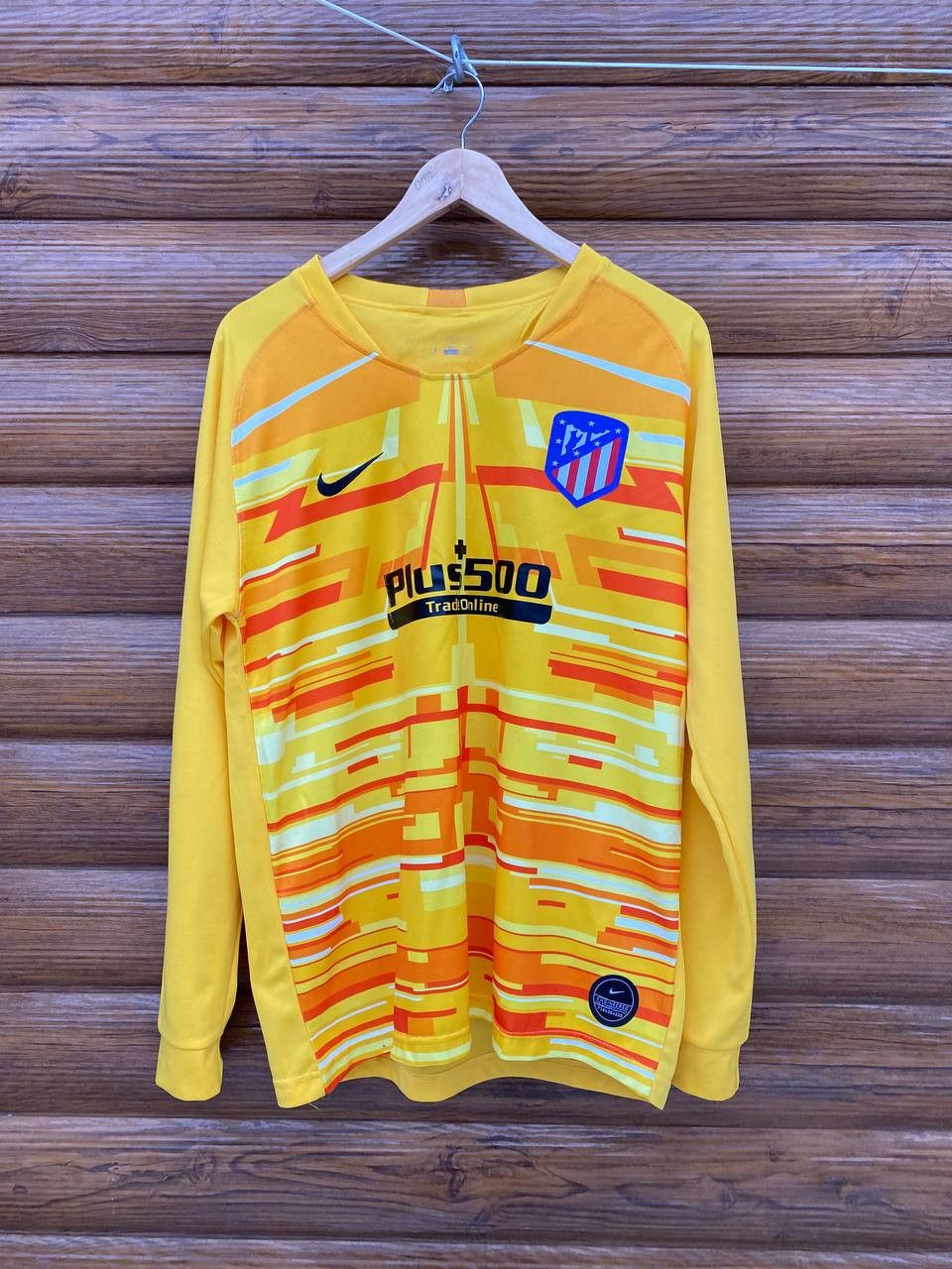 Nike ATHLETICO MADRID NIKE HOME SHIRT JERSEY Size US L / EU 52-54 / 3 - 1 Thumbnail