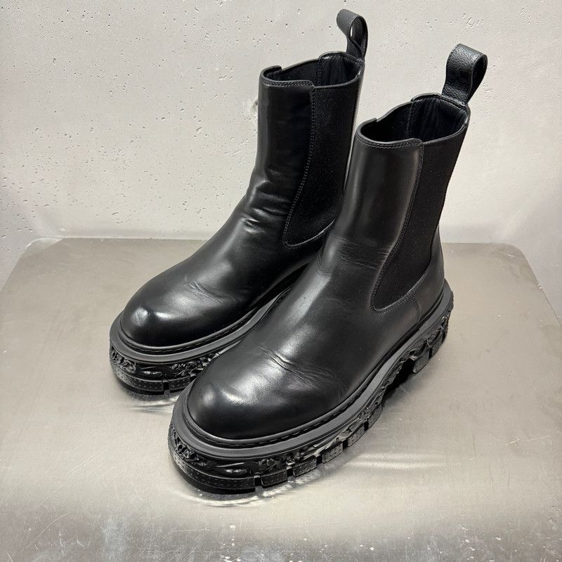Louis Vuitton Louis Vuitton Black Chelsea Boots For Men 0089 Size US 8 / EU 41 - 1 Thumbnail