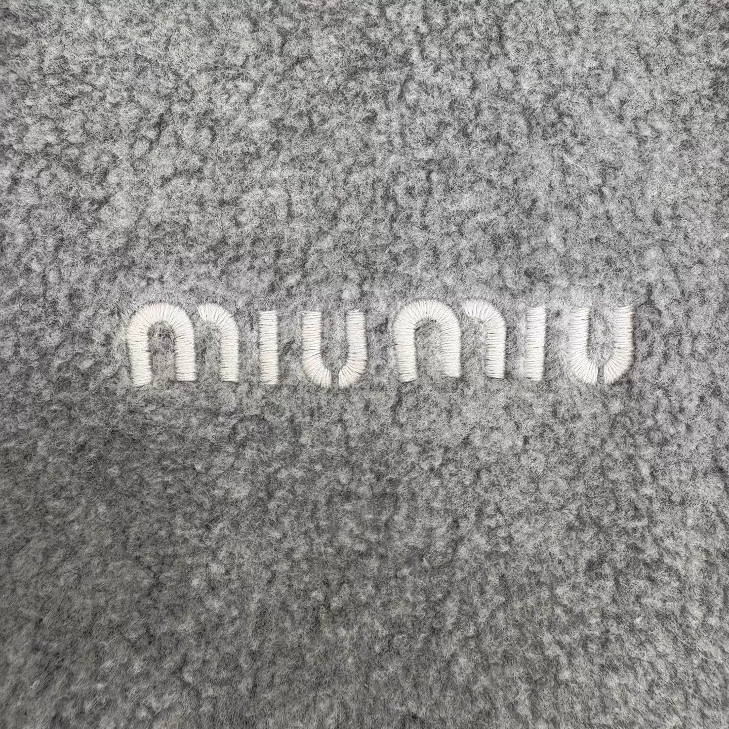 Miu Miu MIU MIU Gray Embroidered Logo Fur Collar Zip Fleece Jacket Size XS / US 0-2 / IT 36-38 - 7 Thumbnail