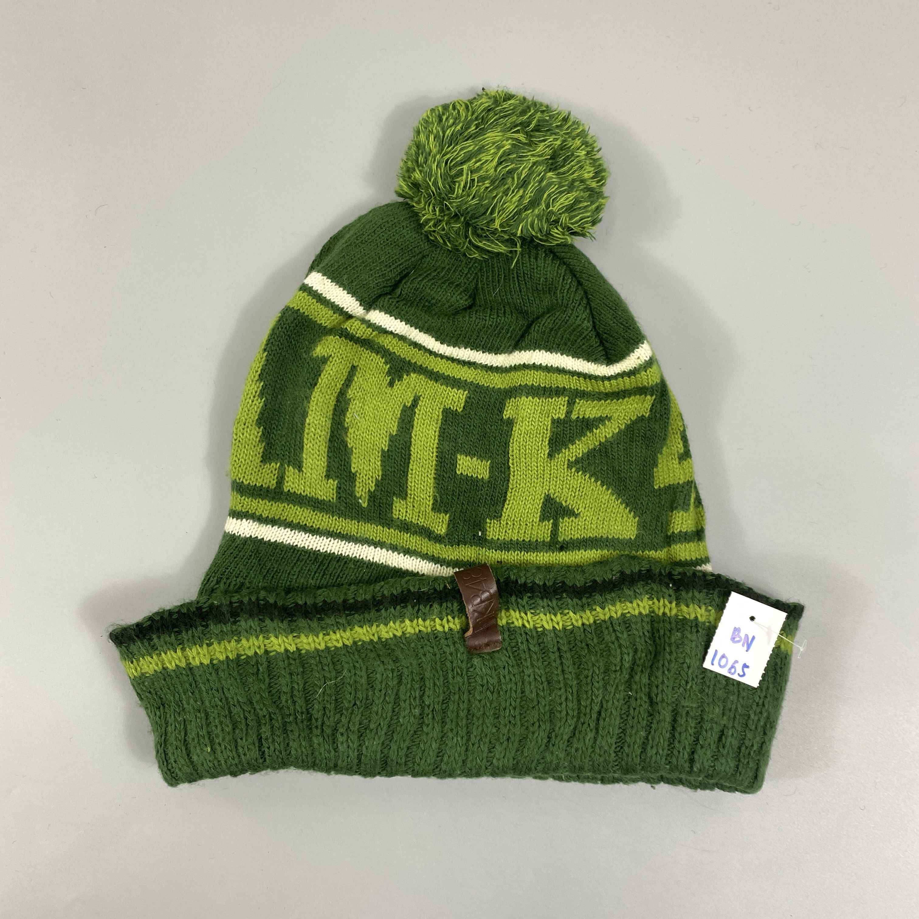 Japanese Brand Oaks Snow Beanie Hats With Pom Pom -BN1065 Size ONE SIZE - 6 Thumbnail