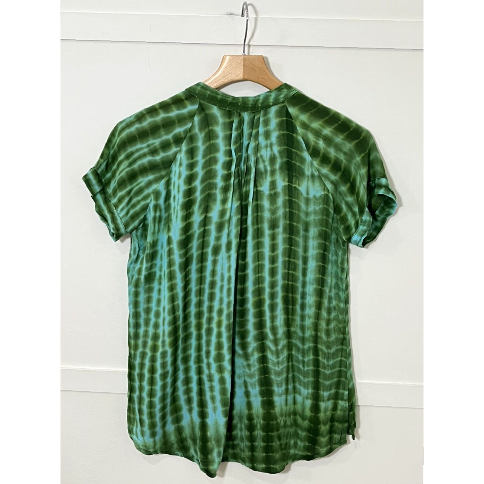 Soft Surroundings VINTAGE Soft Surroundings Tie Dye Blouse Shirt Women's XS Short Sleeve Green Blue Stylish Top Size XS / US 0-2 / IT 36-38 - 2 Thumbnail