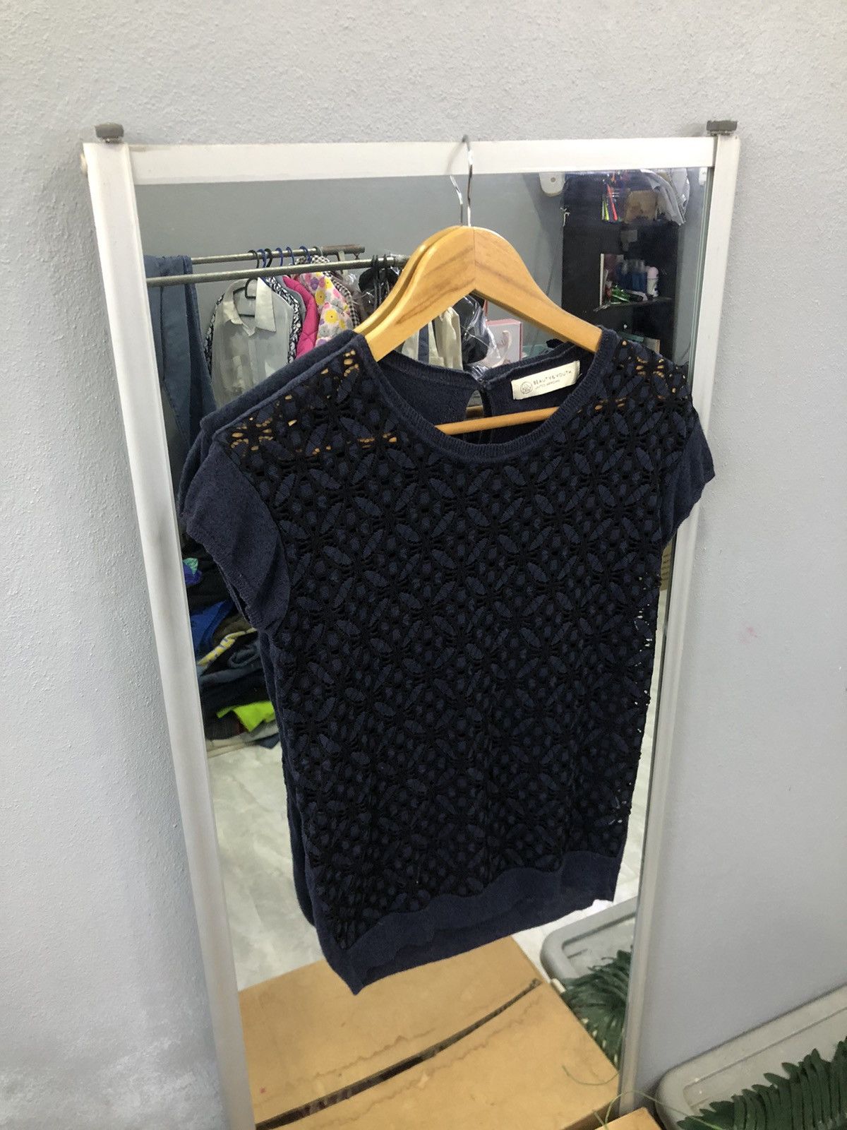 Japanese Brand Beauty & Youth Lace Knit Navy Top Size XS / US 0-2 / IT 36-38 - 2 Thumbnail