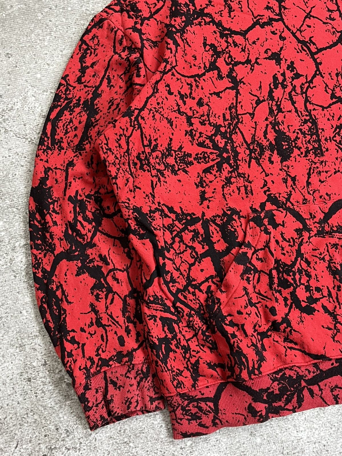 Japanese Brand Yuki Hashimoto Crack Pattern Hoodie Size US XL / EU 56 / 4 - 4 Thumbnail