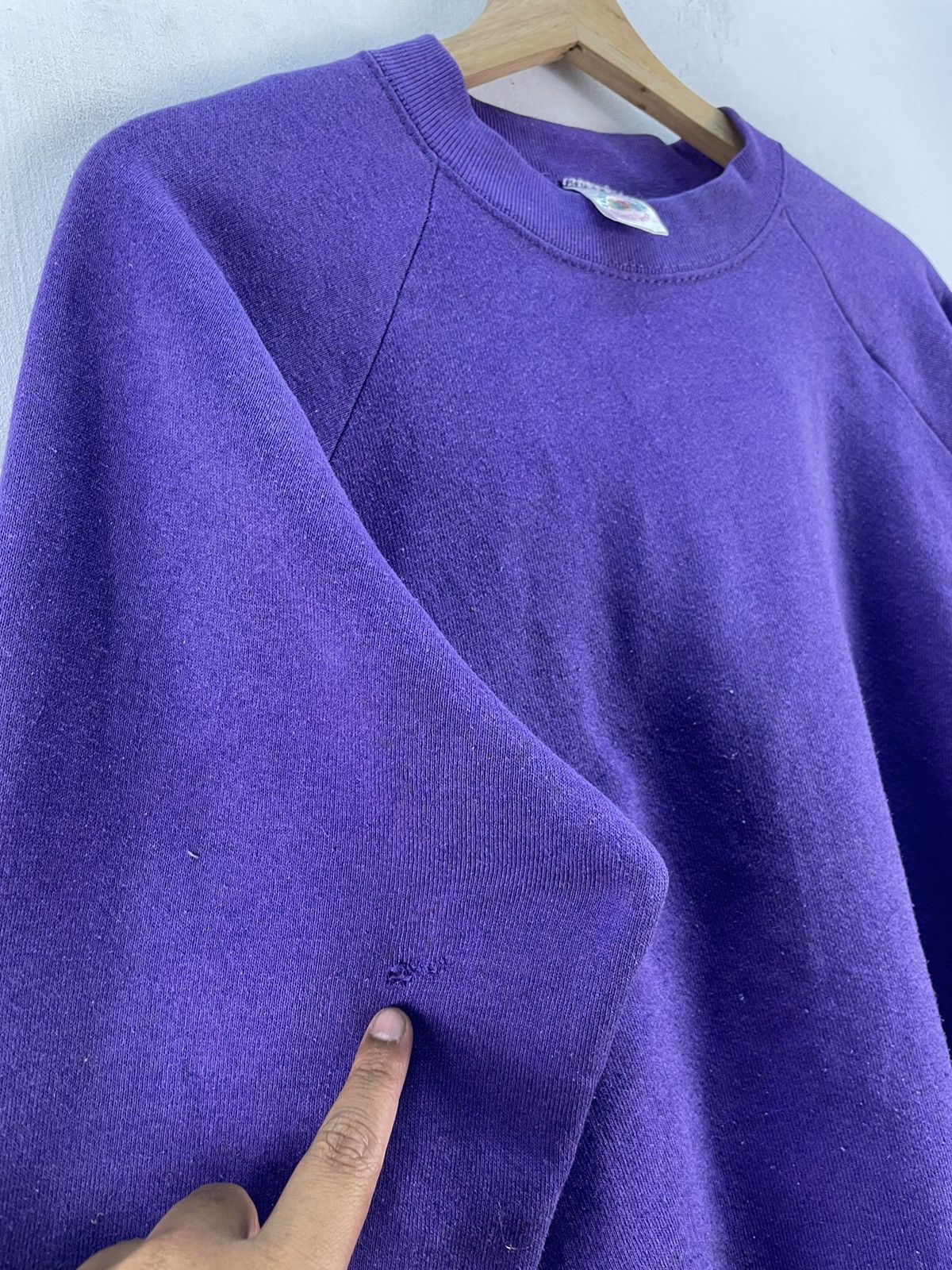 Fruit Of The Loom × Vintage Vintage 80s Fruit Of The Loom Sweatshirt Plain Solid Purple Size US M / EU 48-50 / 2 - 7 Thumbnail
