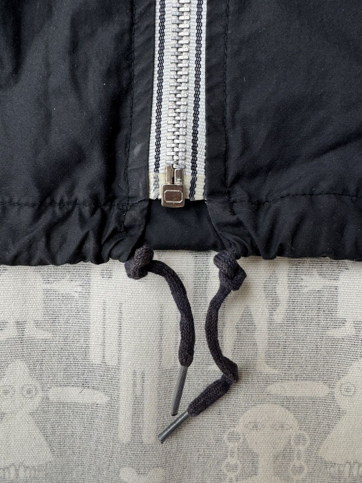 Helmut Lang Helmut Lang SS99 Packable Nylon Hooded Windbreaker Size US S / EU 44-46 / 1 - 5 Thumbnail