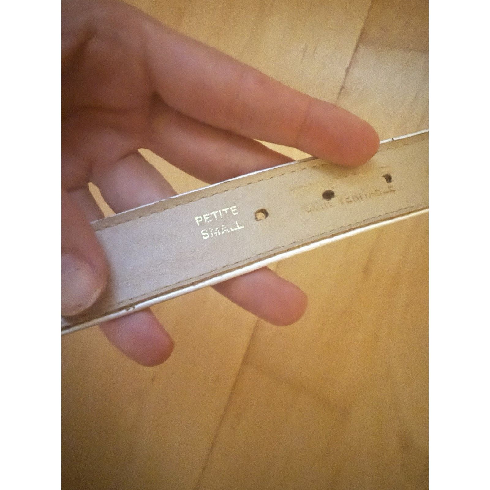Vintage VTG Emmanuel White Leather Gold Stud Belt Small Size ONE SIZE - 5 Thumbnail