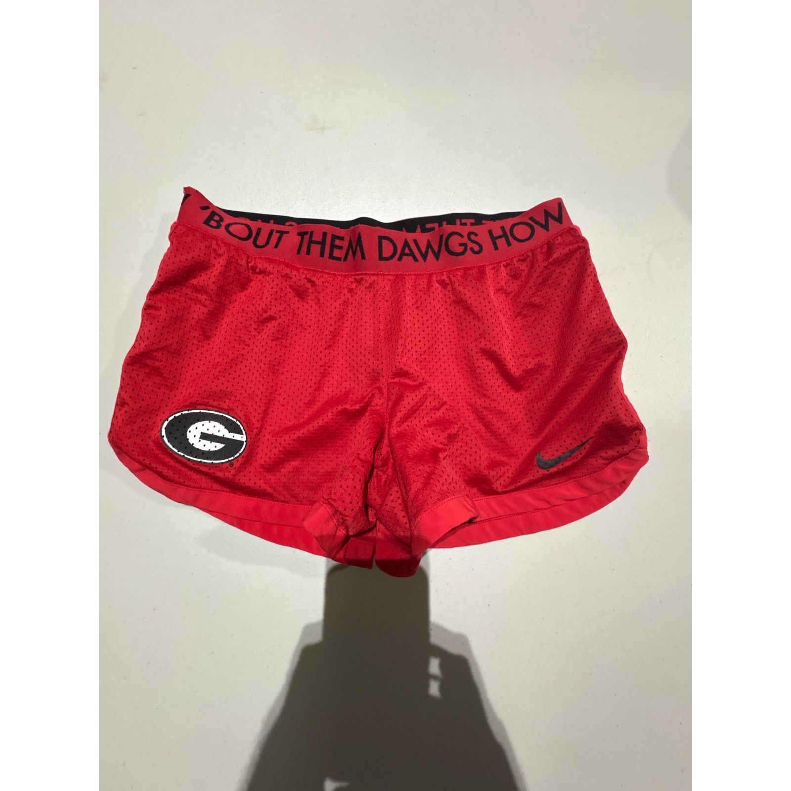 Nike Nike Dri-FIT Georgia Bulldogs Women’s Small Red Mesh Shorts Size 28" / US 6 / IT 42 - 2 Thumbnail