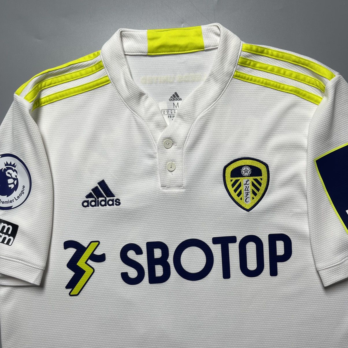 Adidas LEEDS UNITED ADIDAS 2021/2022 FOOTBALL JERSEY #18 RAPHINHA Size US M / EU 48-50 / 2 - 4 Thumbnail