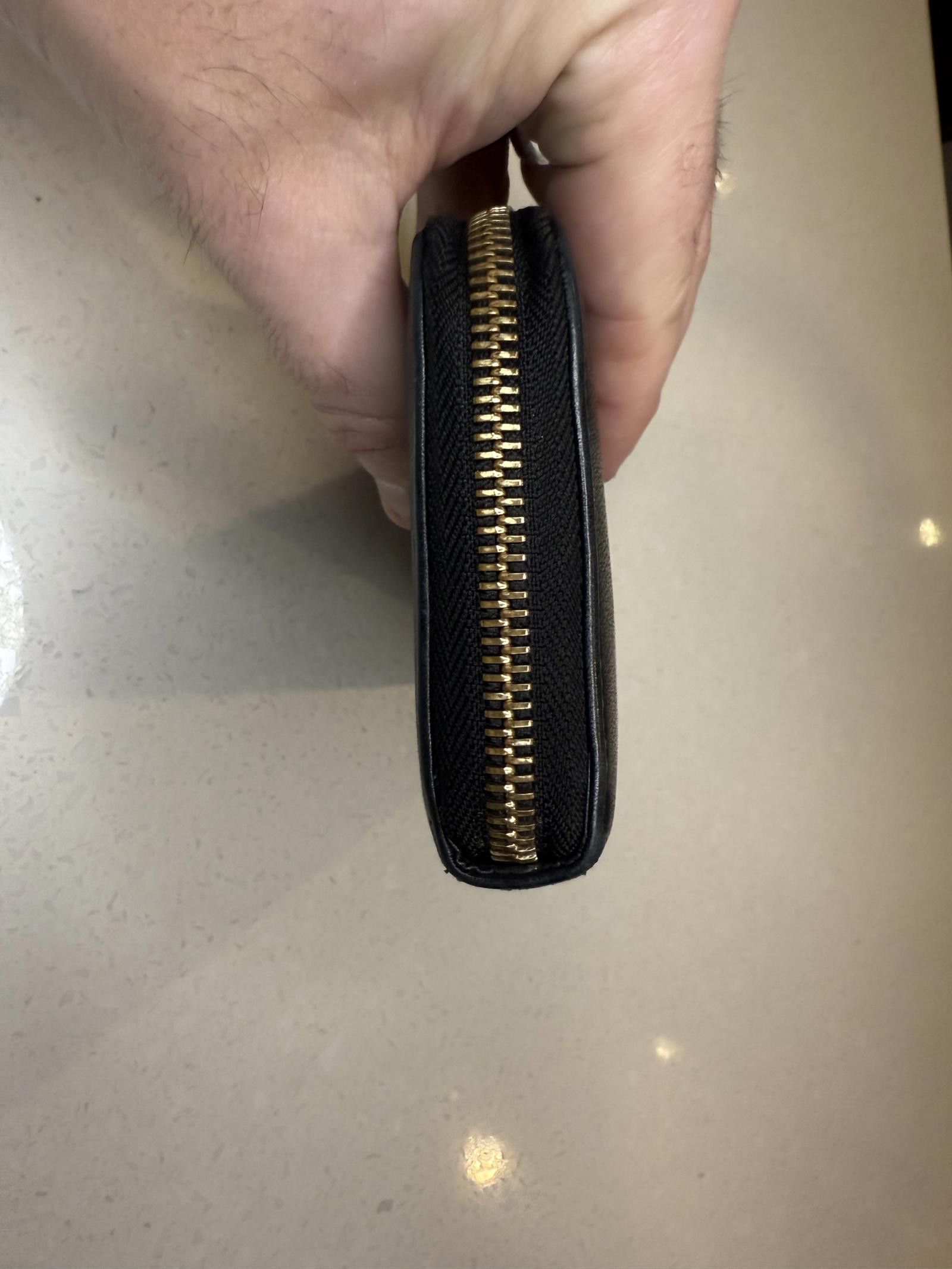Loewe Loewe Amazona Anagram Long Wallet – Classic Black Leather Size ONE SIZE - 8 Thumbnail