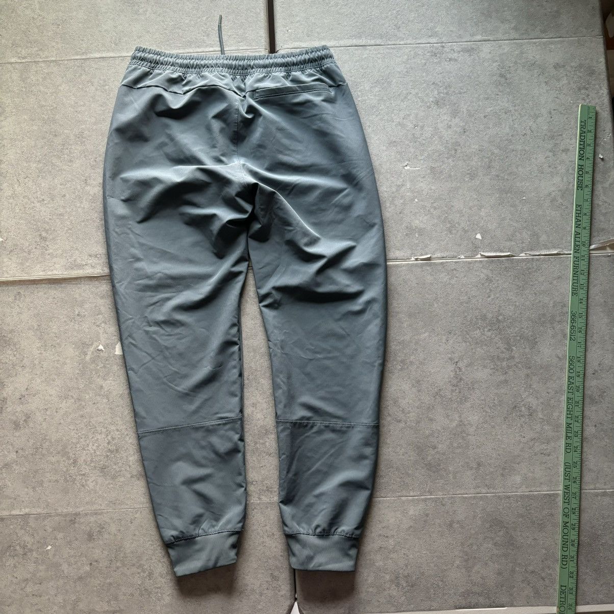 Abercrombie & Fitch Blue Abercrombie and fitch athletic joggers Size US 30 / EU 46 - 8 Thumbnail