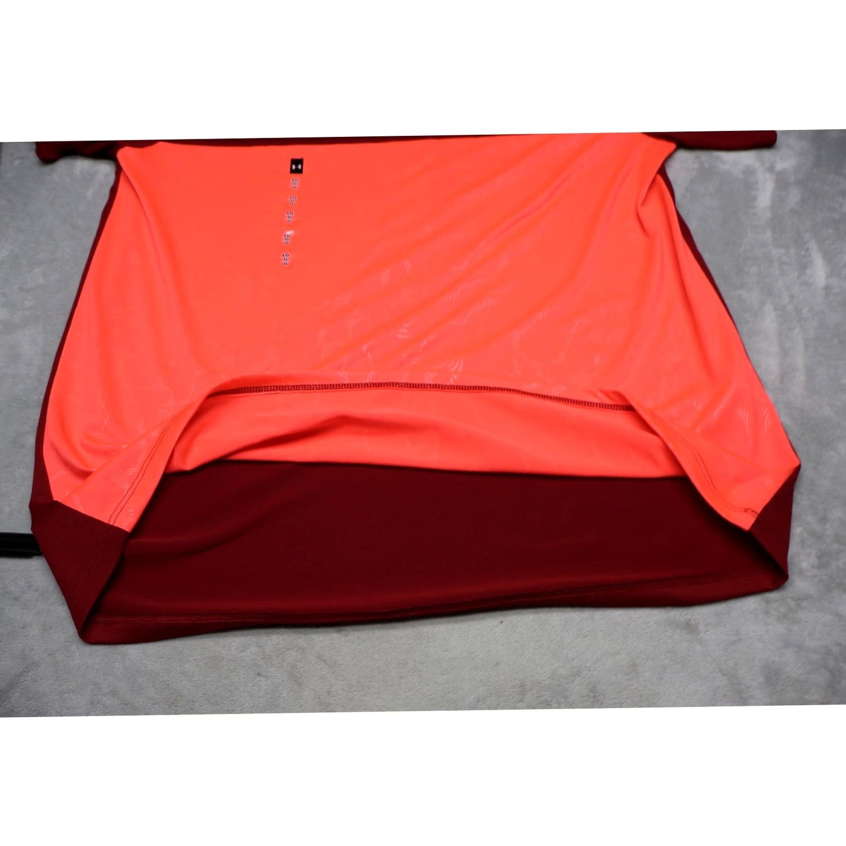 Under Armour Under Armour Shirt Mens Large Red HeatGear Lightweight 2.0 Emboss NEW Graphic Print Size US L / EU 52-54 / 3 - 7 Thumbnail