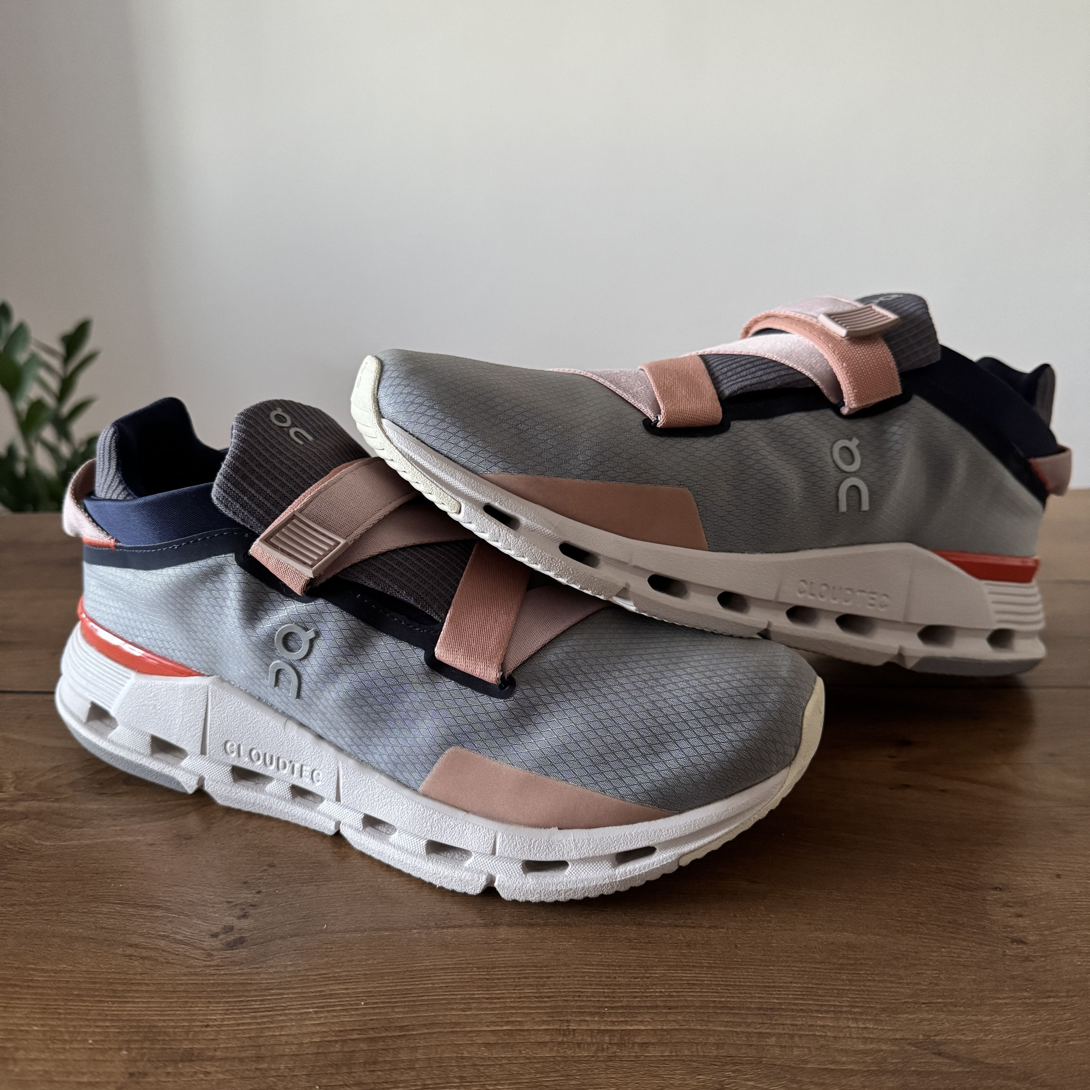 On ON Cloud Cloudnova Wrap Runnig Shous US 9 Eur 40.5 Size US 9 / IT 39 - 9 Thumbnail