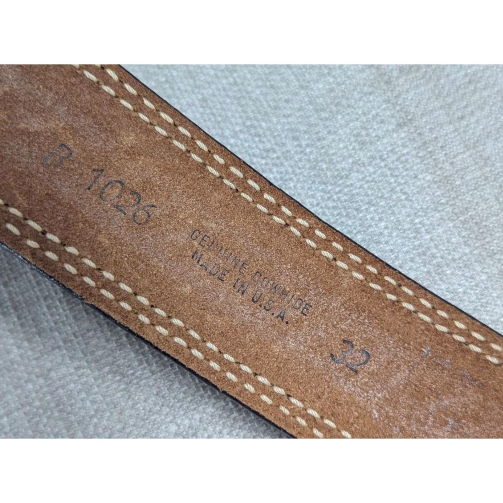 Vintage VINTAGE USA MADE TOOLED BUCKLE BELT Cowhide Brown 30 Western Belt Mens 1-3/4" 36" Total Length 29-33" 30/31 Decade 80s? Size 30 - 7 Thumbnail
