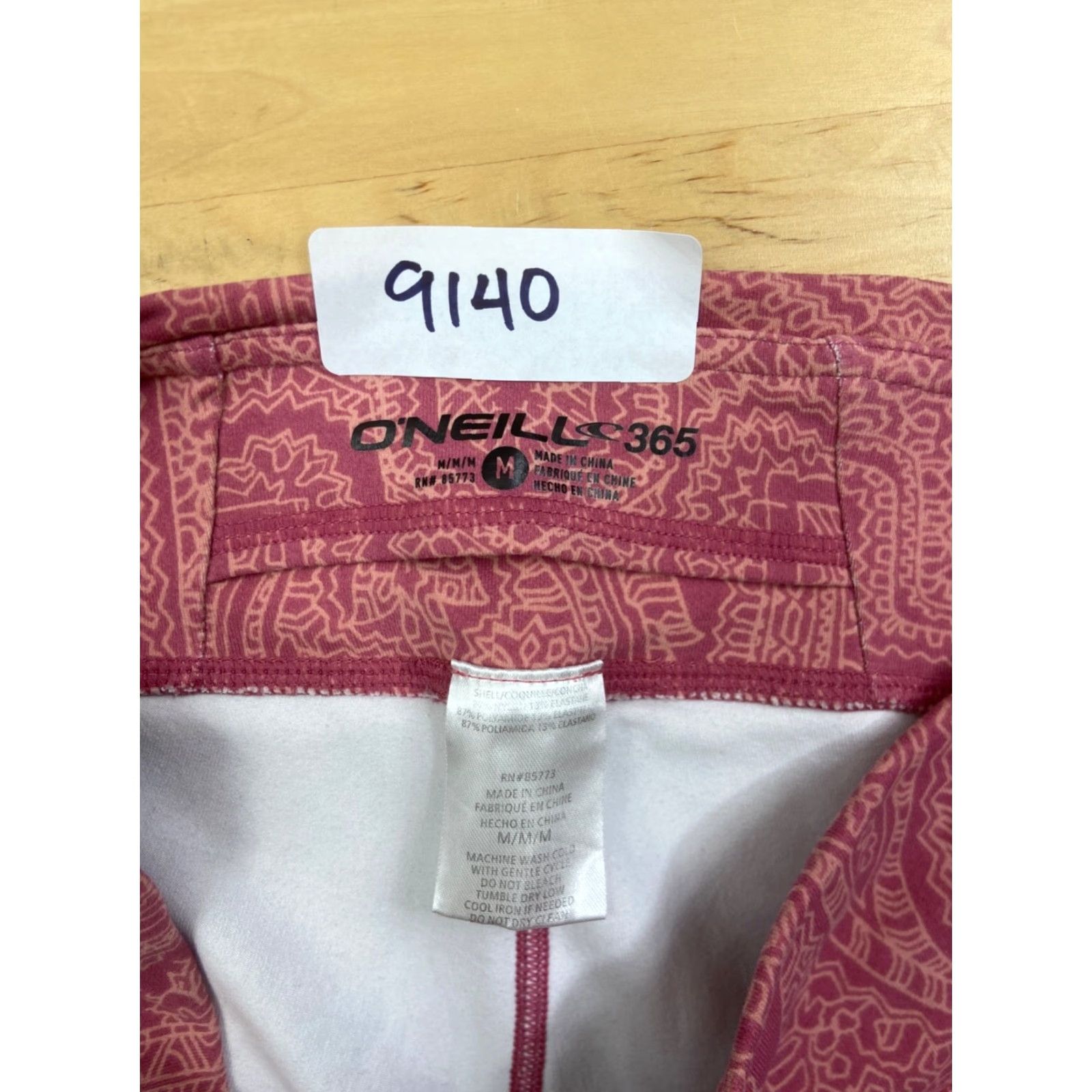 O'Neill O'Neill Leggings Womens Slim Red Paisley Activewear 27in Inseam Size 32" / US 10 / IT 46 - 2 Thumbnail
