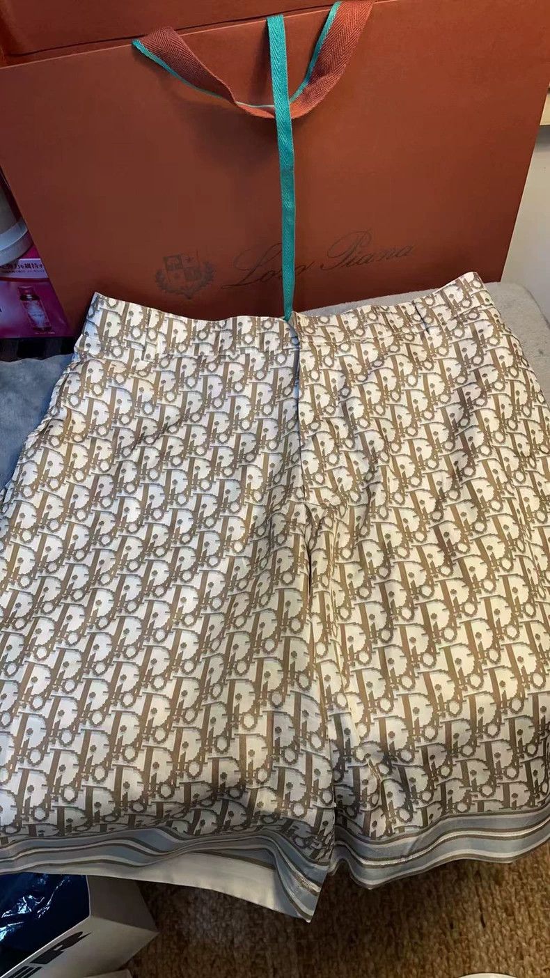 Dior Dior Classic old flower full logo silk shorts 2502-Nextarro Size US 30 / EU 46 - 1 Thumbnail