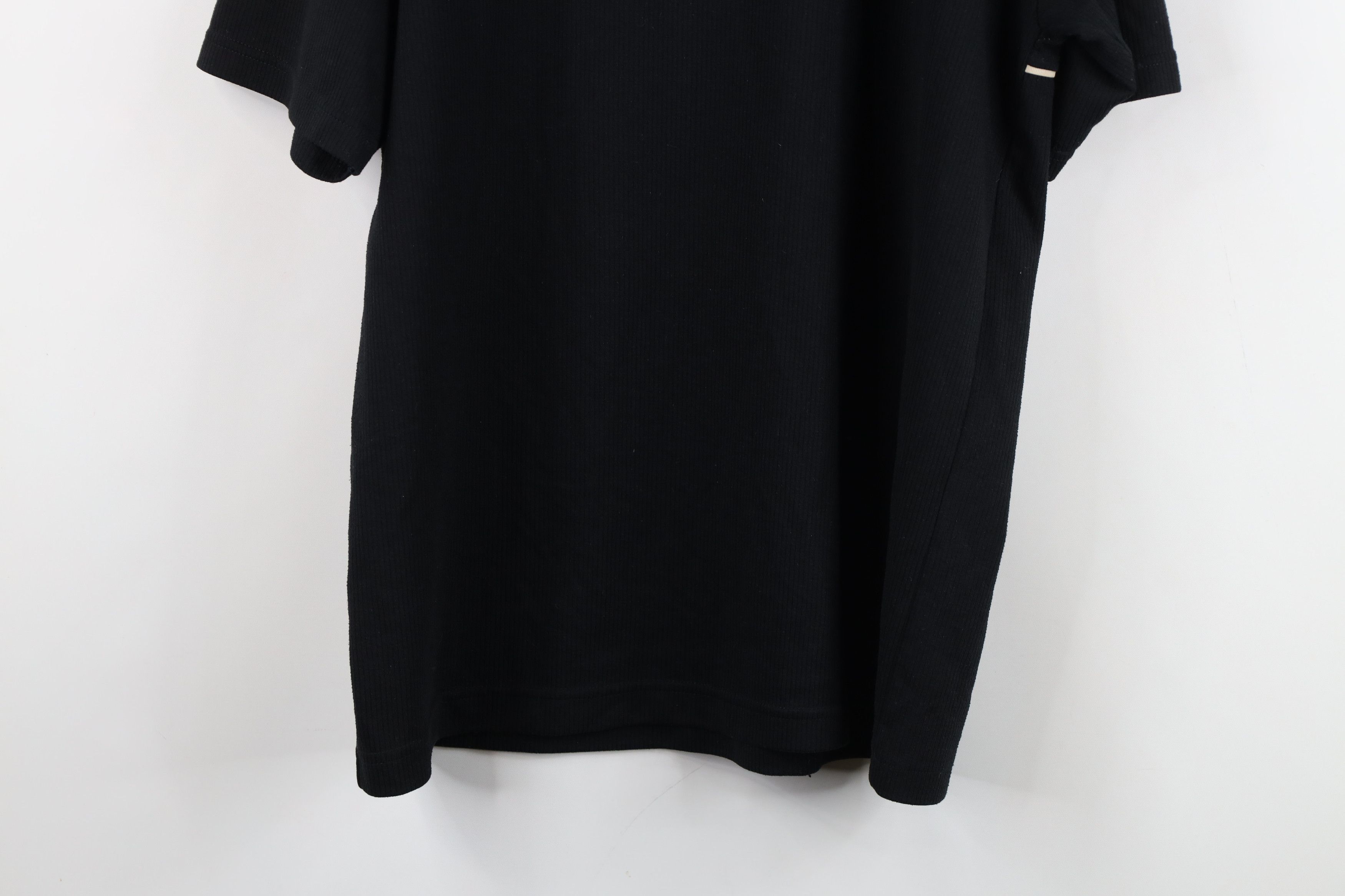 Reebok Vintage 90s Reebok Spell Ribbed Knit V-Neck T-Shirt Black Size US M / EU 48-50 / 2 - 13 Thumbnail