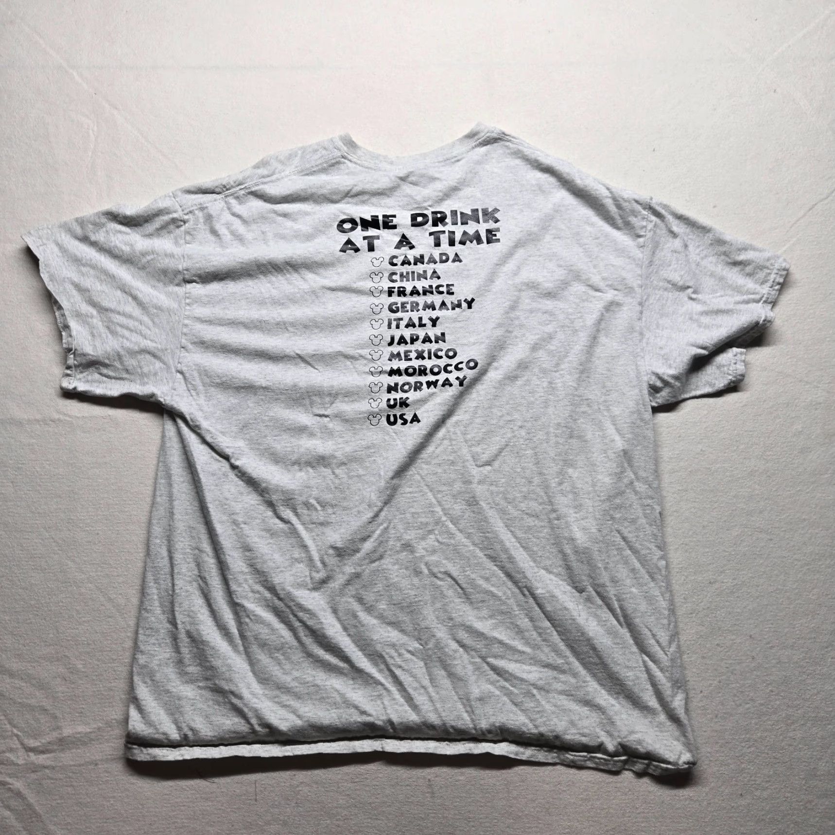 Gildan World Tour One Drink at a Time Tee Shirt Multicolor Adult Men's Size 2XL White T-Shirt 2020-2029 Gildan Shirt Mens 2XL Size US XXL / EU 58 / 5 - 7 Thumbnail