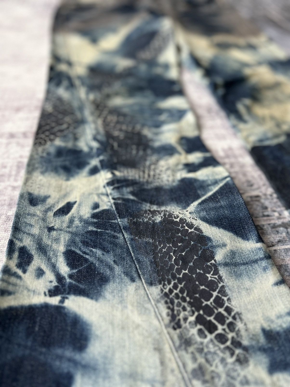 Tornado Mart Tornado Mart Flared Washed Snake Denim Size US 34 / EU 50 - 8 Thumbnail