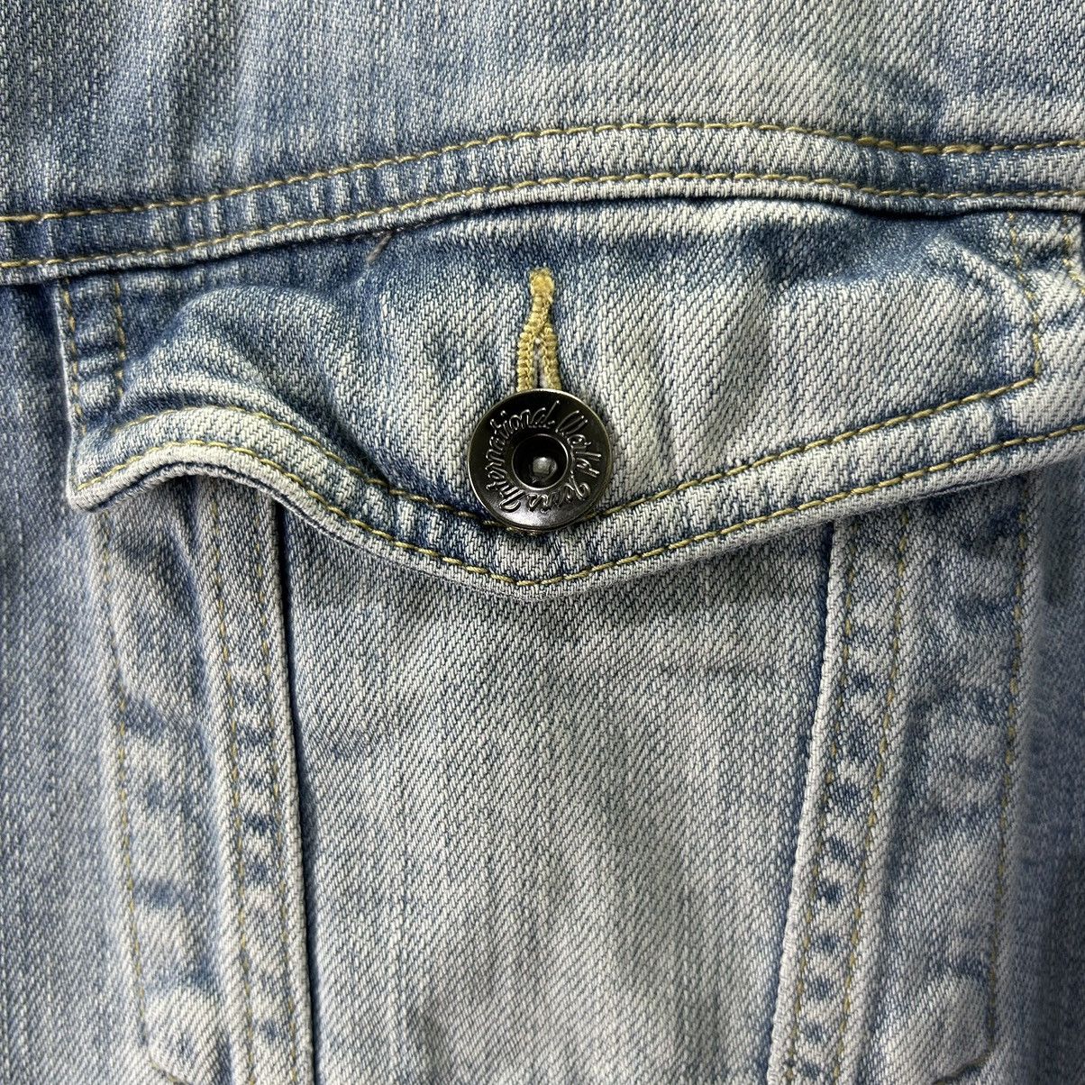 Japanese Brand × Vintage Vintage Japanese Brand Wash Blue Distressed Trucker Jacket Size US L / EU 52-54 / 3 - 6 Thumbnail