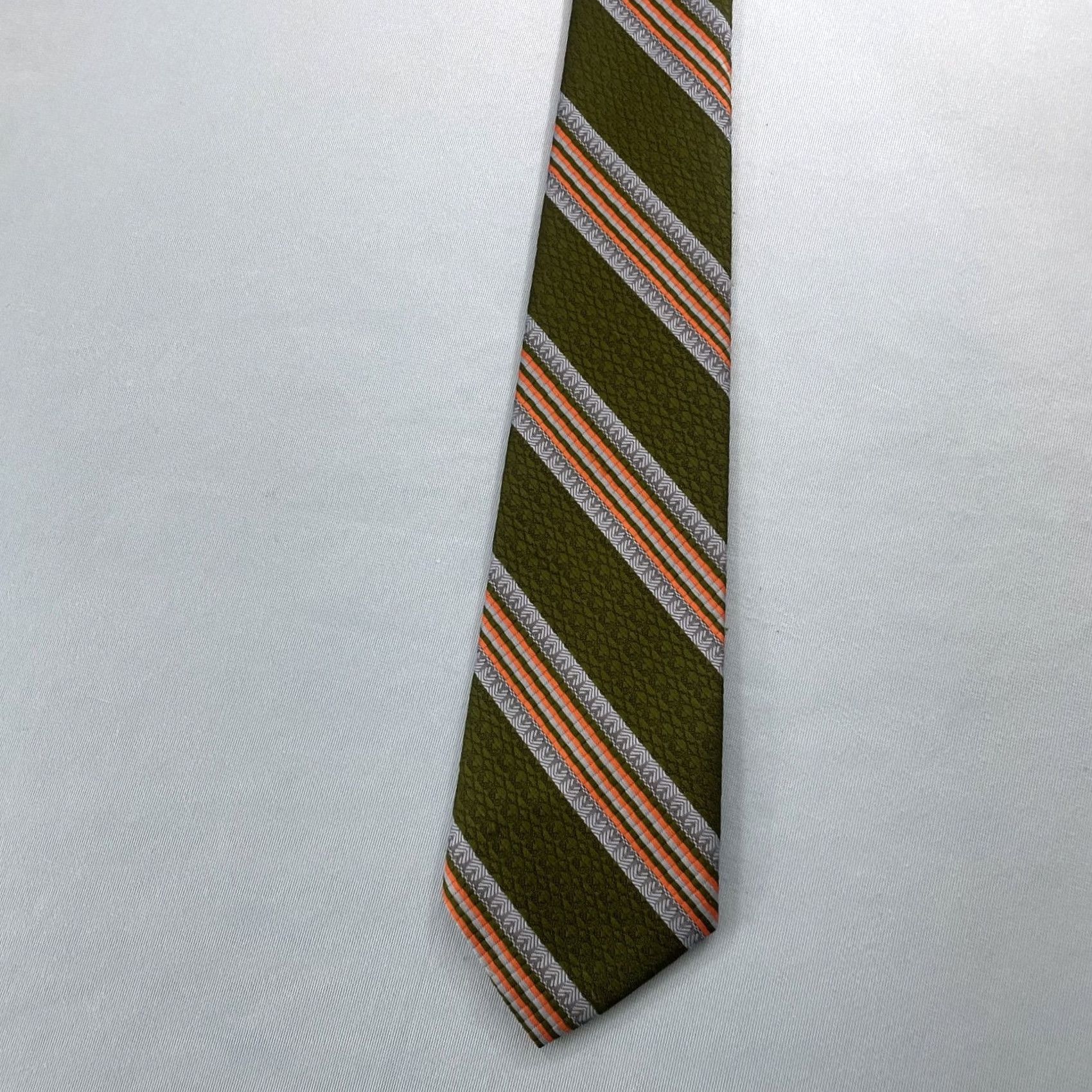 Haband Vtg Haband's Repp Tie Southern Western Rockabilly Necktie Green Orange Gray 3.5x54 Striped, Polyester, Vintage, Designer, Men, One Size Size ONE SIZE - 3 Thumbnail