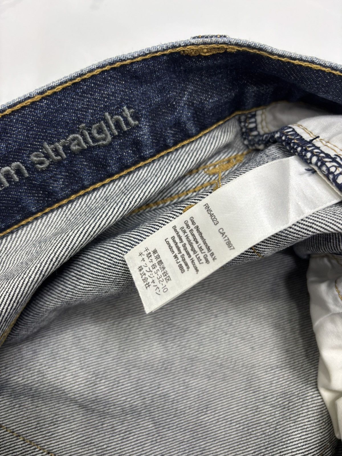 Gap × Issey Miyake 🔥VINTAGE GAP SELVEDGE BLUE DISTRESSED DENIM JEANS Size US 35 - 13 Thumbnail