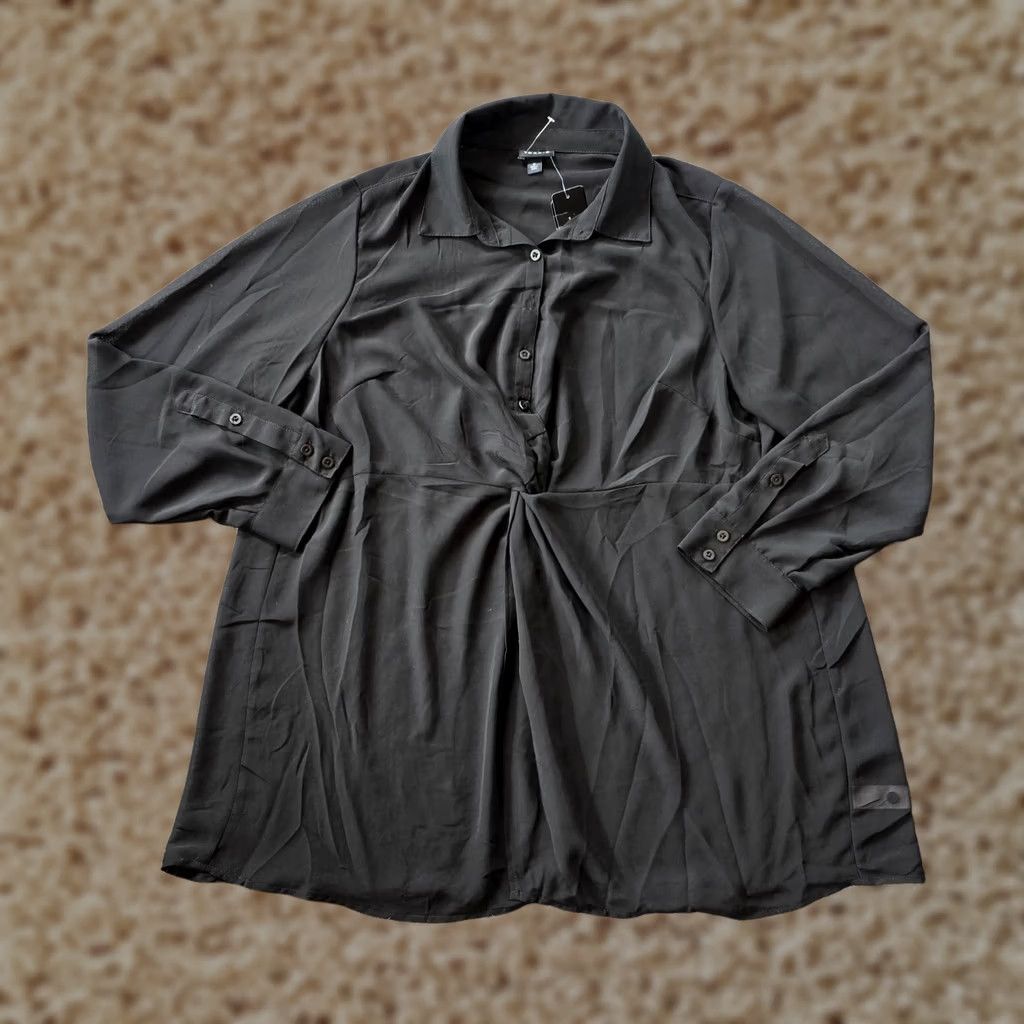 Torrid Torrid Top Women 0X Black Sheer Button Open Collared Long Sleeve Lightweight Casual Classic Basic Capsule Minimalist Size XL / US 12-14 / IT 48-50 - 1 Thumbnail