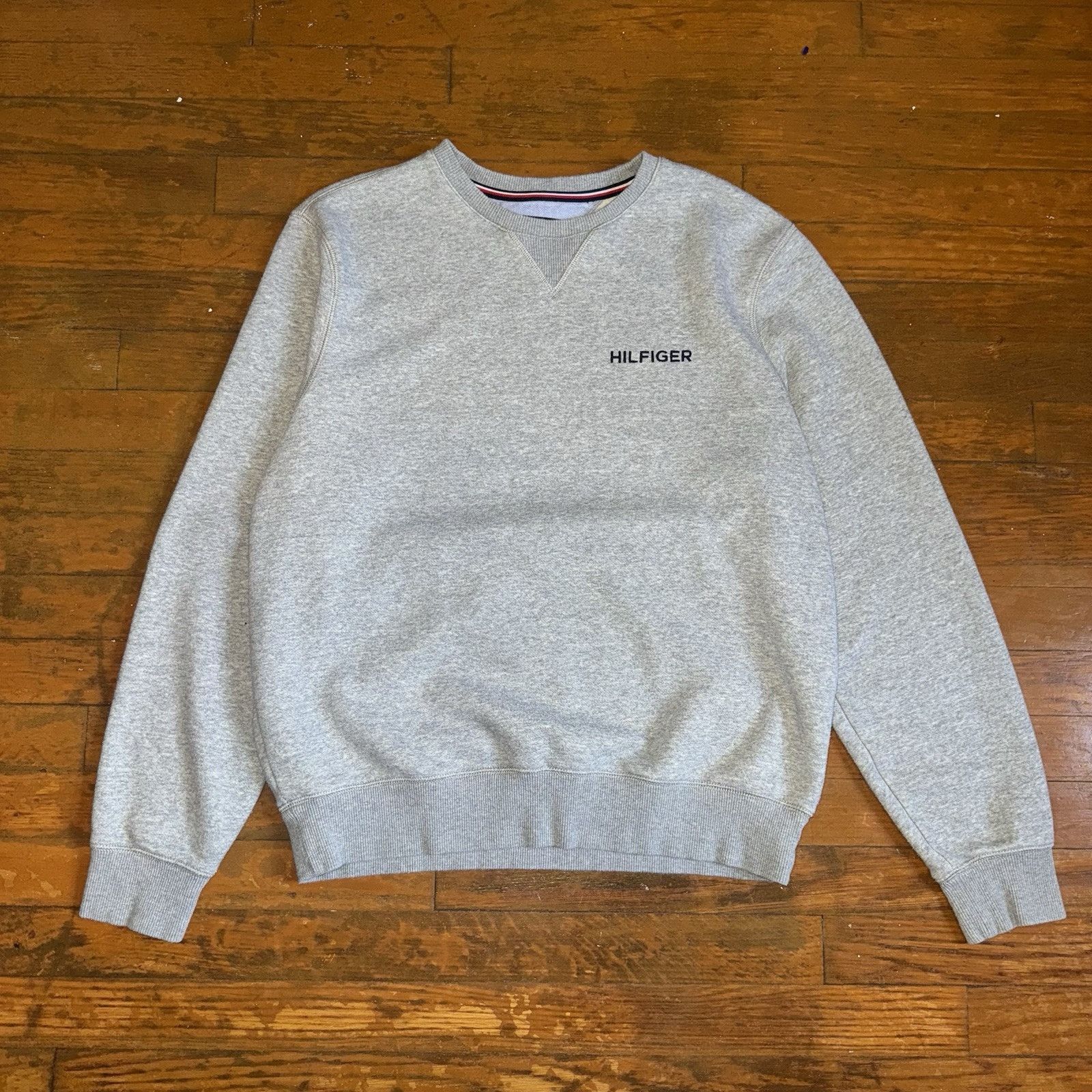 Tommy Hilfiger Vintage Y2K Tommy Hilfiger Sweater Logo Blank Pullover Size US M / EU 48-50 / 2 - 1 Thumbnail