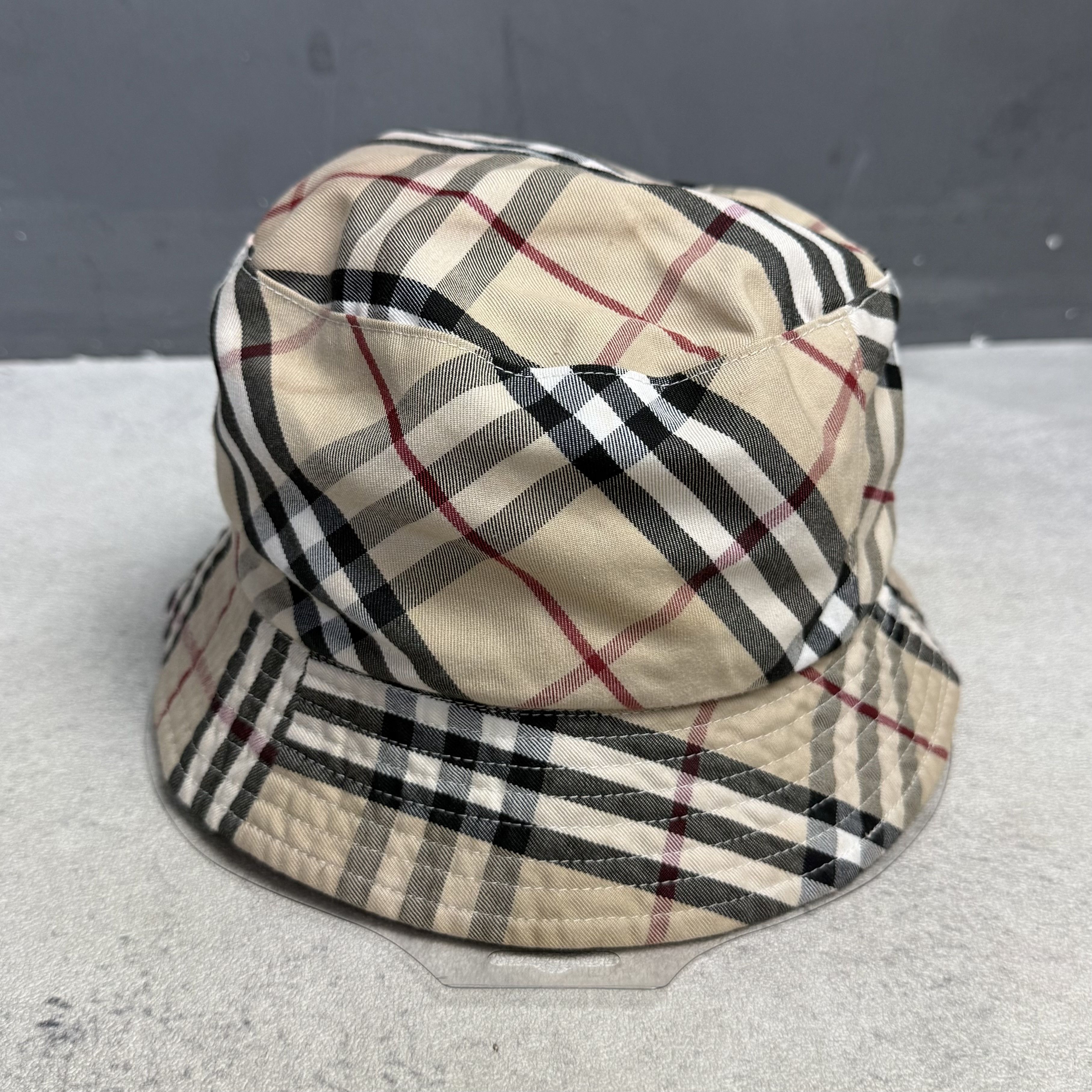 Burberry Vintage Burberry Nova Check Reversible Bucket Hat Size ONE SIZE - 1 Thumbnail